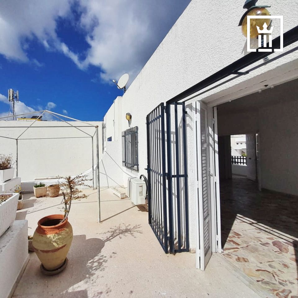 La Marsa Marsa Ennassim Location Appart. 3 pices Etage de villa a la marsa