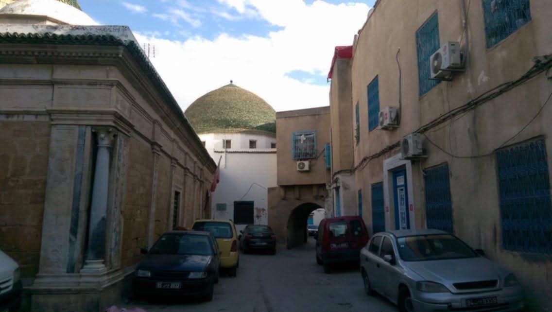 Bab Souika Bab Souika Vente Surfaces Immeuble  torbet el bey