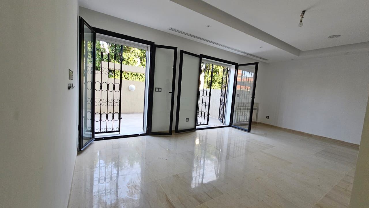 La Soukra La Soukra Location Appart. 4 pices S3 neuf grand terrasse soukra