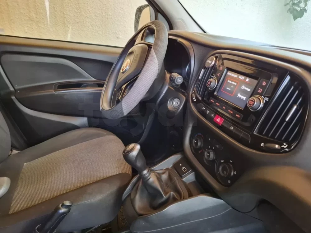 El Mourouj El Mourouj Fiat Doblo Fiat doblo maxi 61000km 3 ans et demi