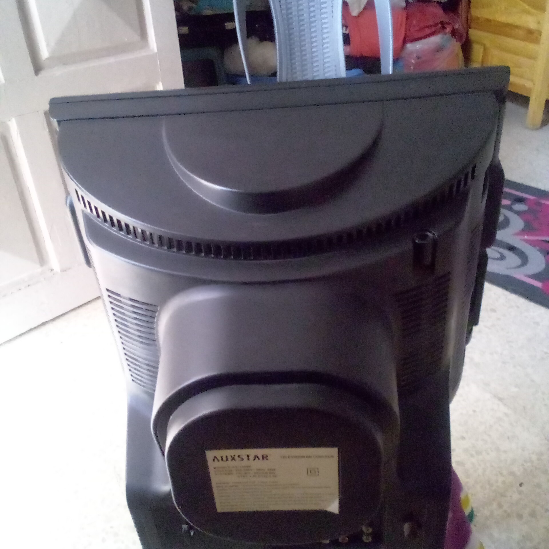 Fouchana Cite El Misk Tlviseur Tube Cathodique Tv a 100 dt seulement negociable