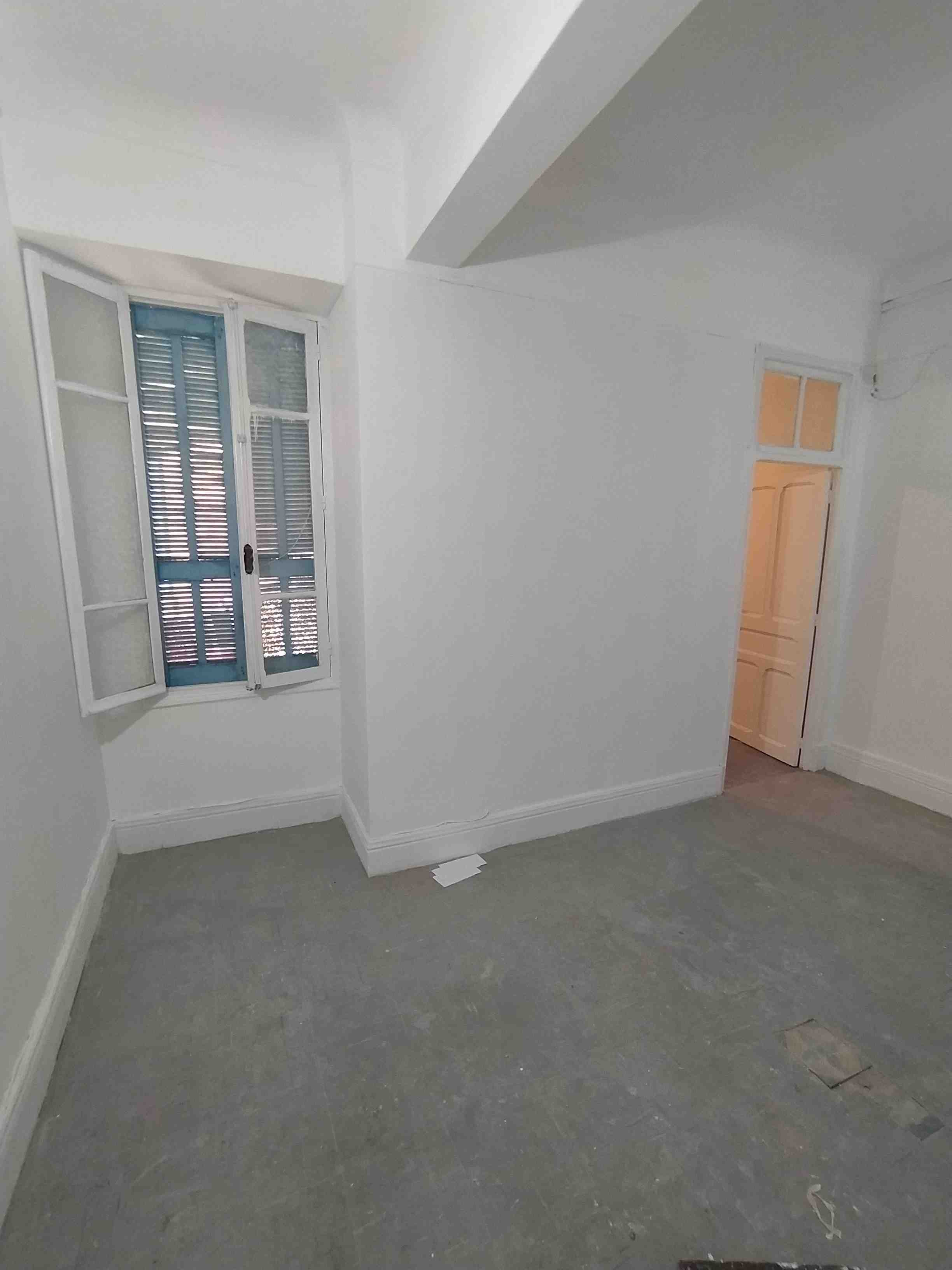 Bab Bhar Sidi Bahri Location Appart. 3 pices Avenue de londres tunis