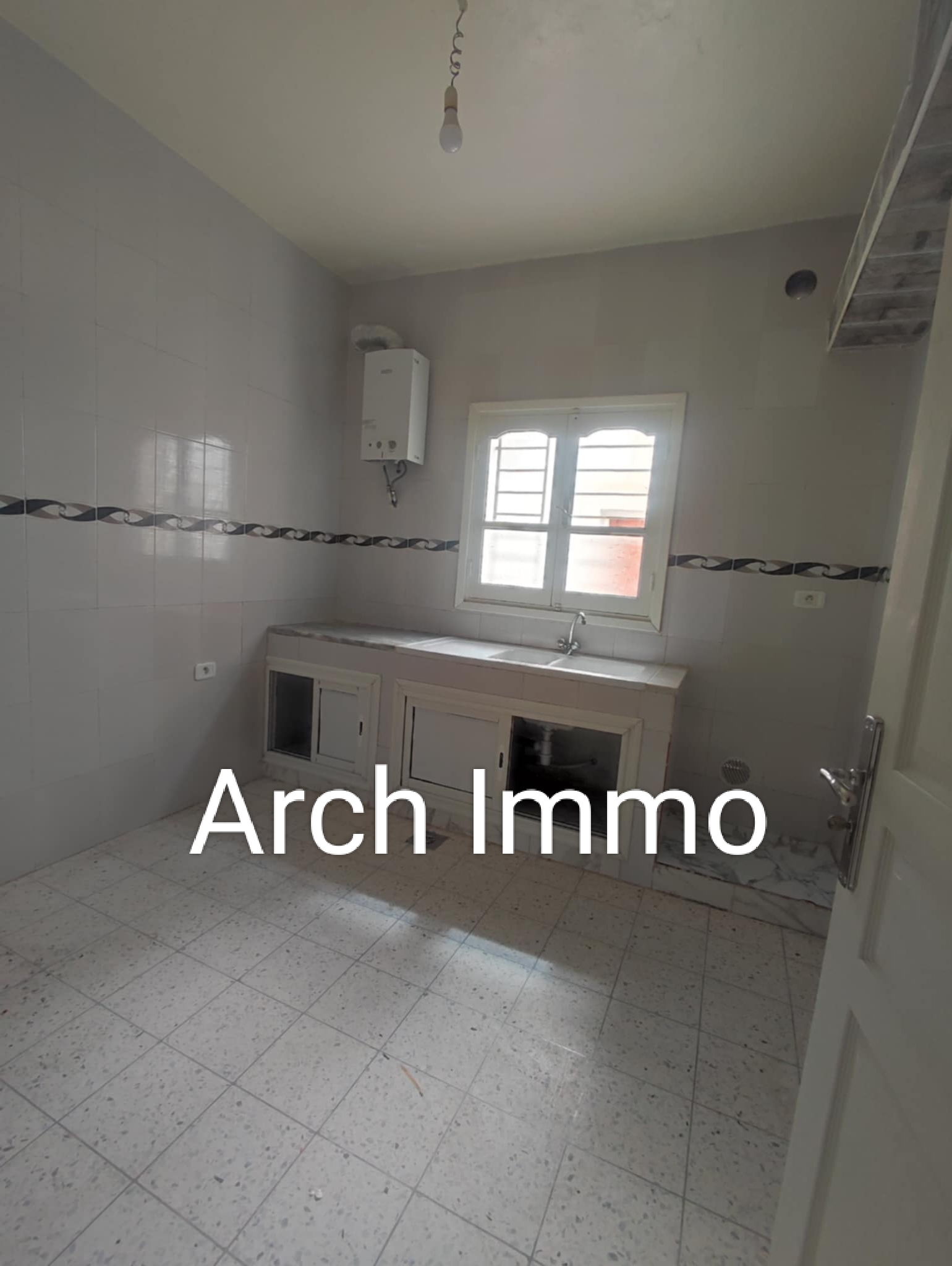 Bab Bhar Habib Thameur Location Appart. 4 pices Un ap s3 au passage