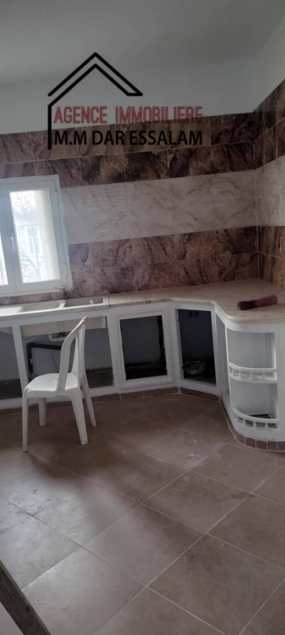 Kelibia Azmour Vente Maisons Maison avec un garage et un jardin