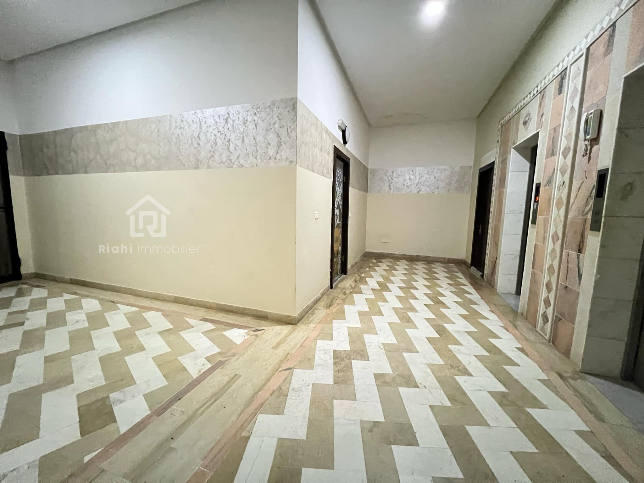 Nabeul Cite Universitaire Vente Appart. 1 pice Appartement s1 ds une rsidence