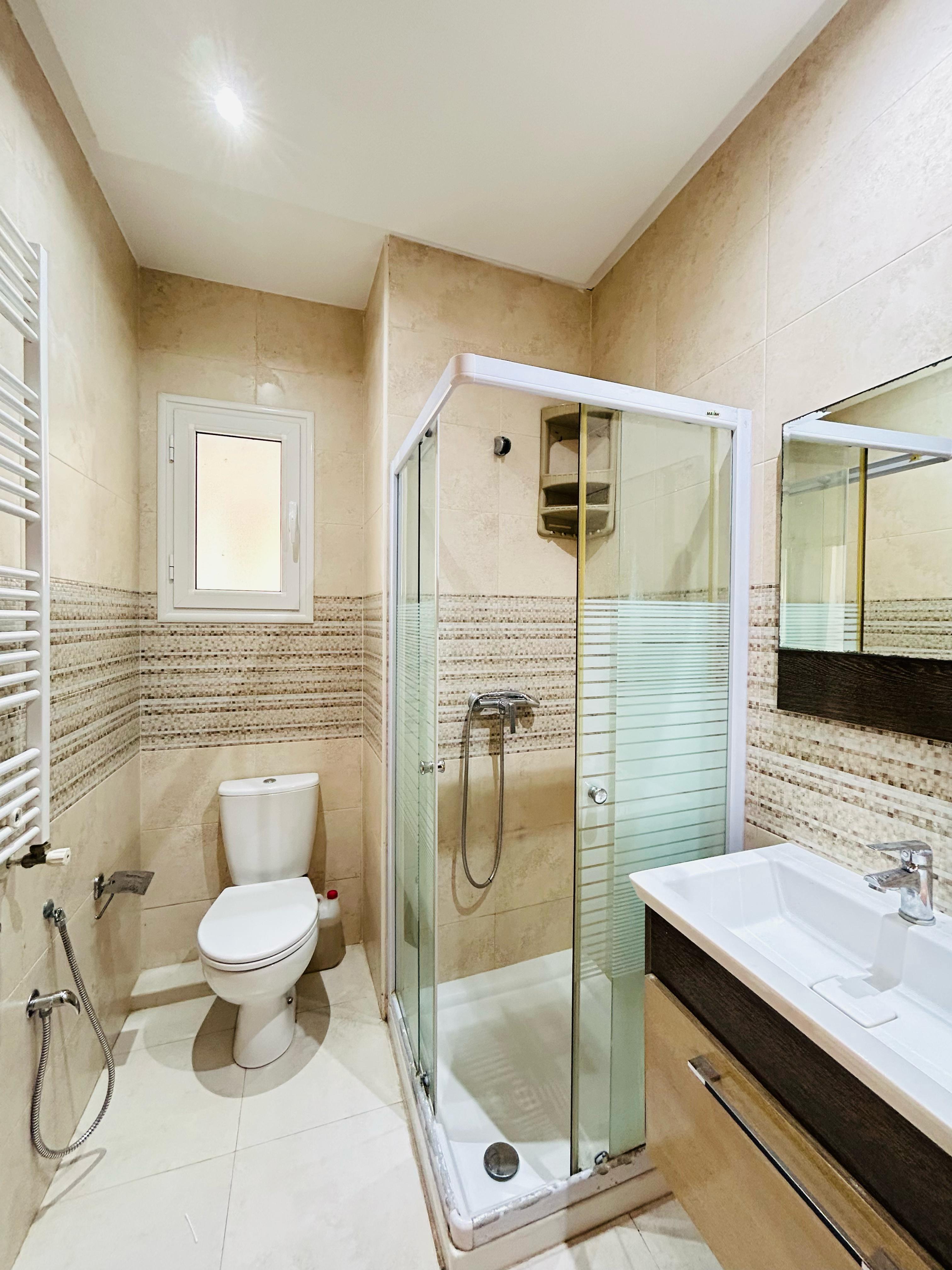 La Soukra La Soukra Location Appart. 3 pices Appartement s plus trois  la soukra