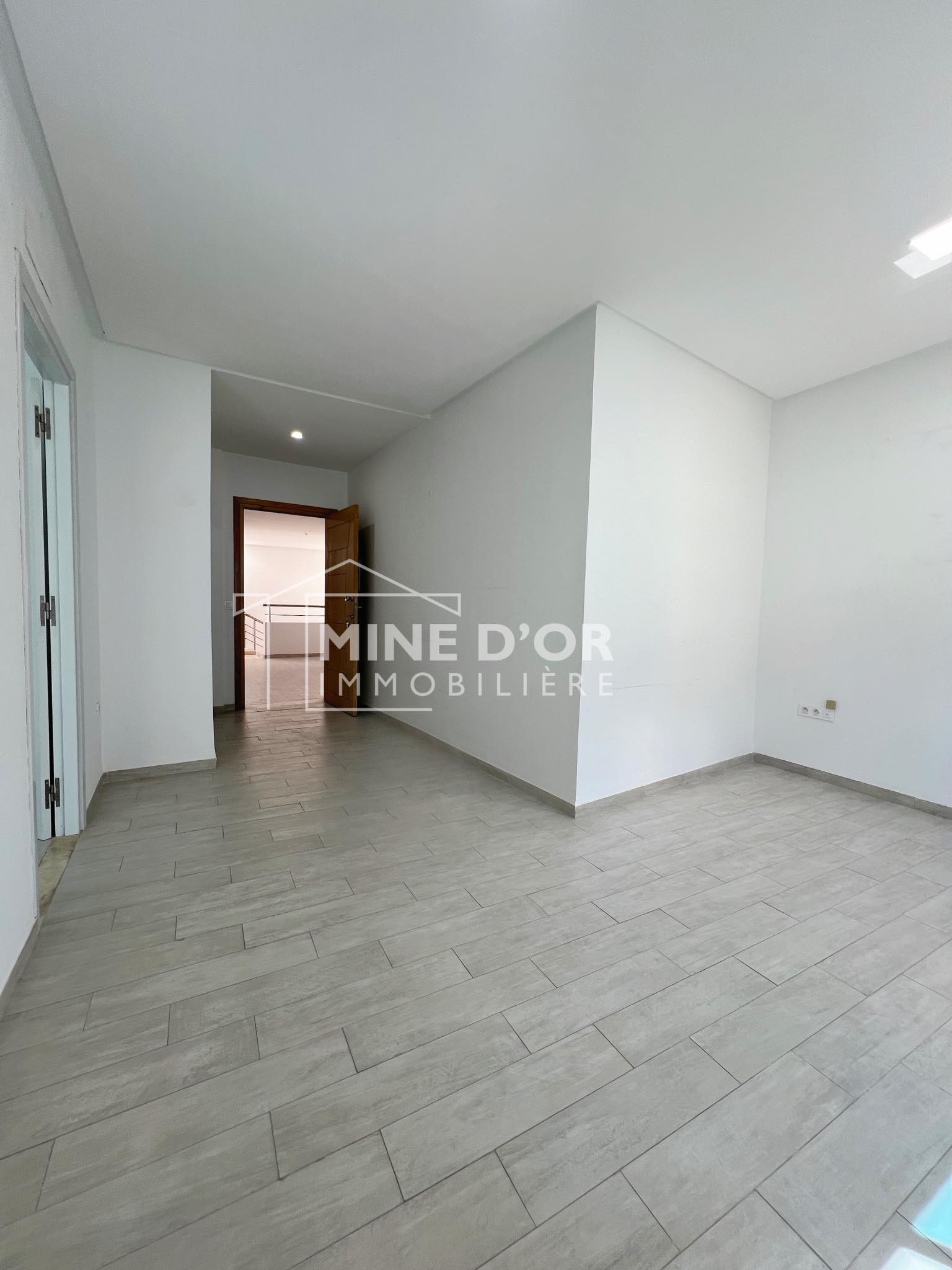 Bab Bhar Montplaisir Bureaux & Commerces Bureau Bureau h1 neuf  monplaisir