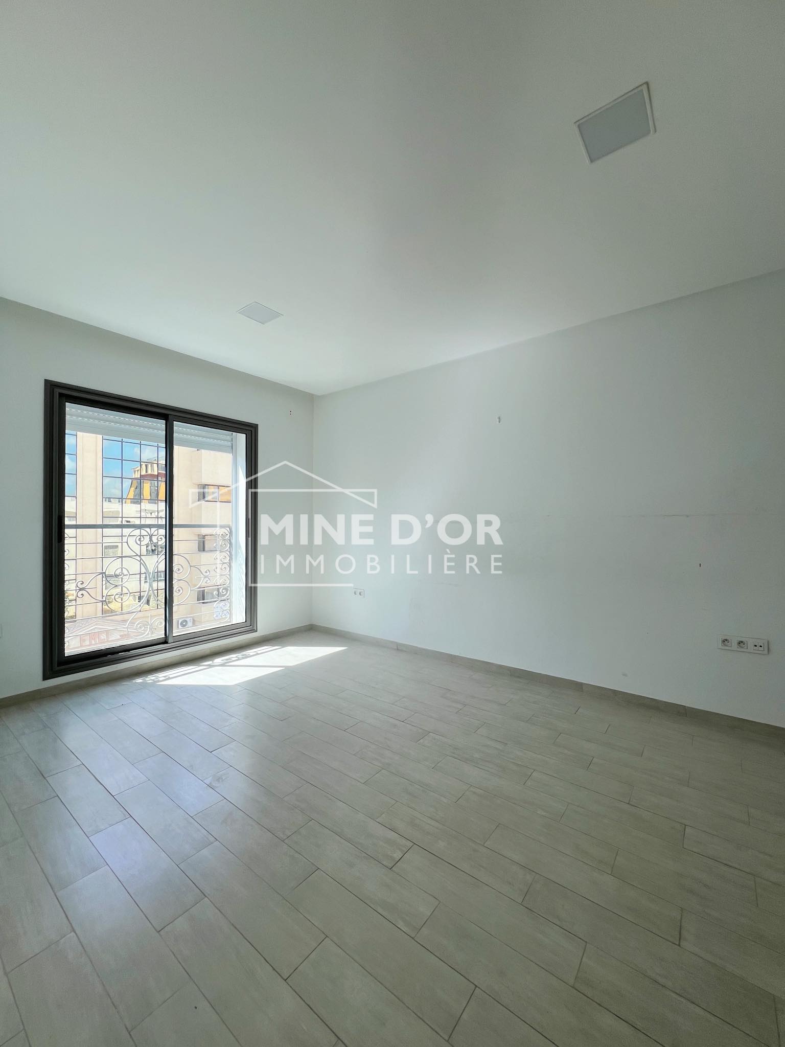 Bab Bhar Montplaisir Bureaux & Commerces Bureau Bureau h1 neuf  monplaisir
