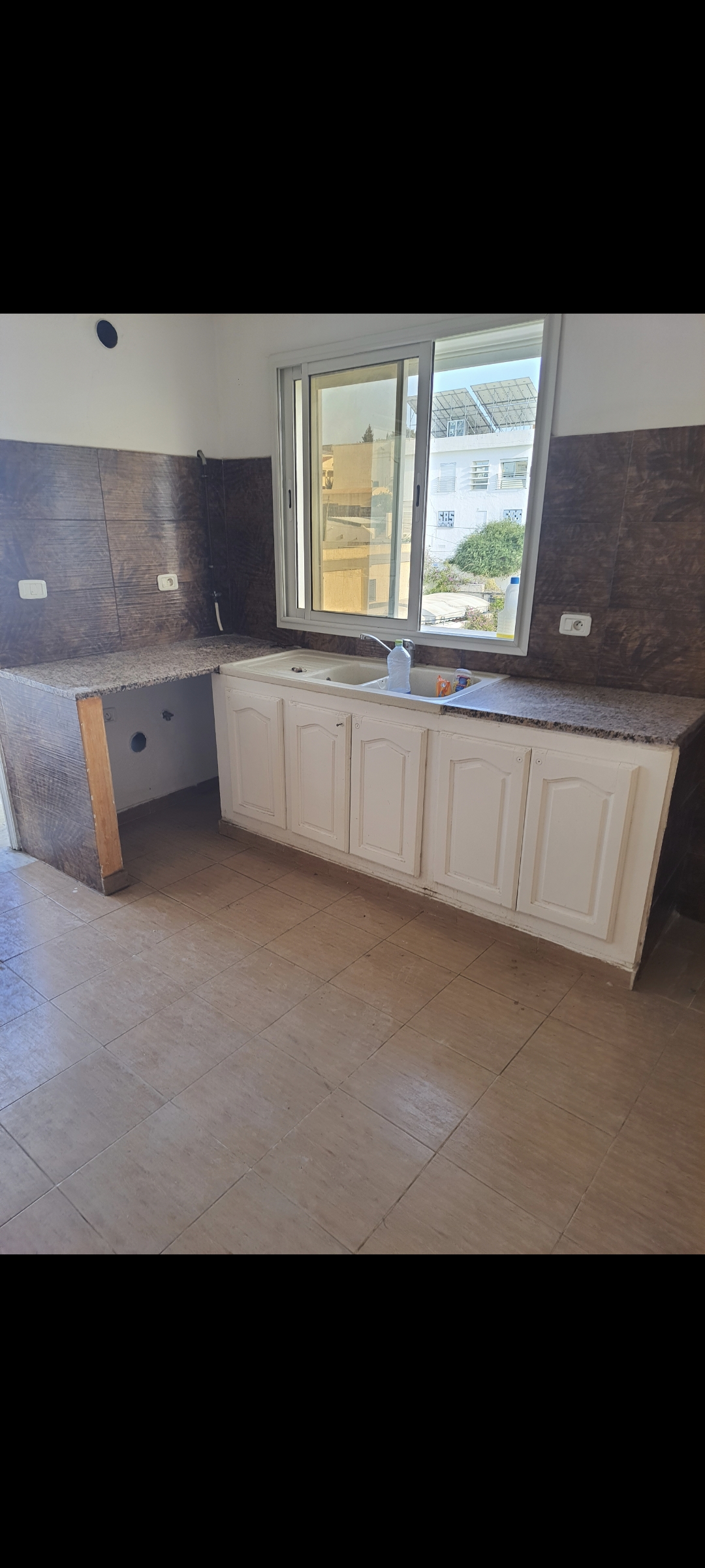 El Menzah El Manar 1 Location Appart. 3 pices Etage de villa s3 manar1