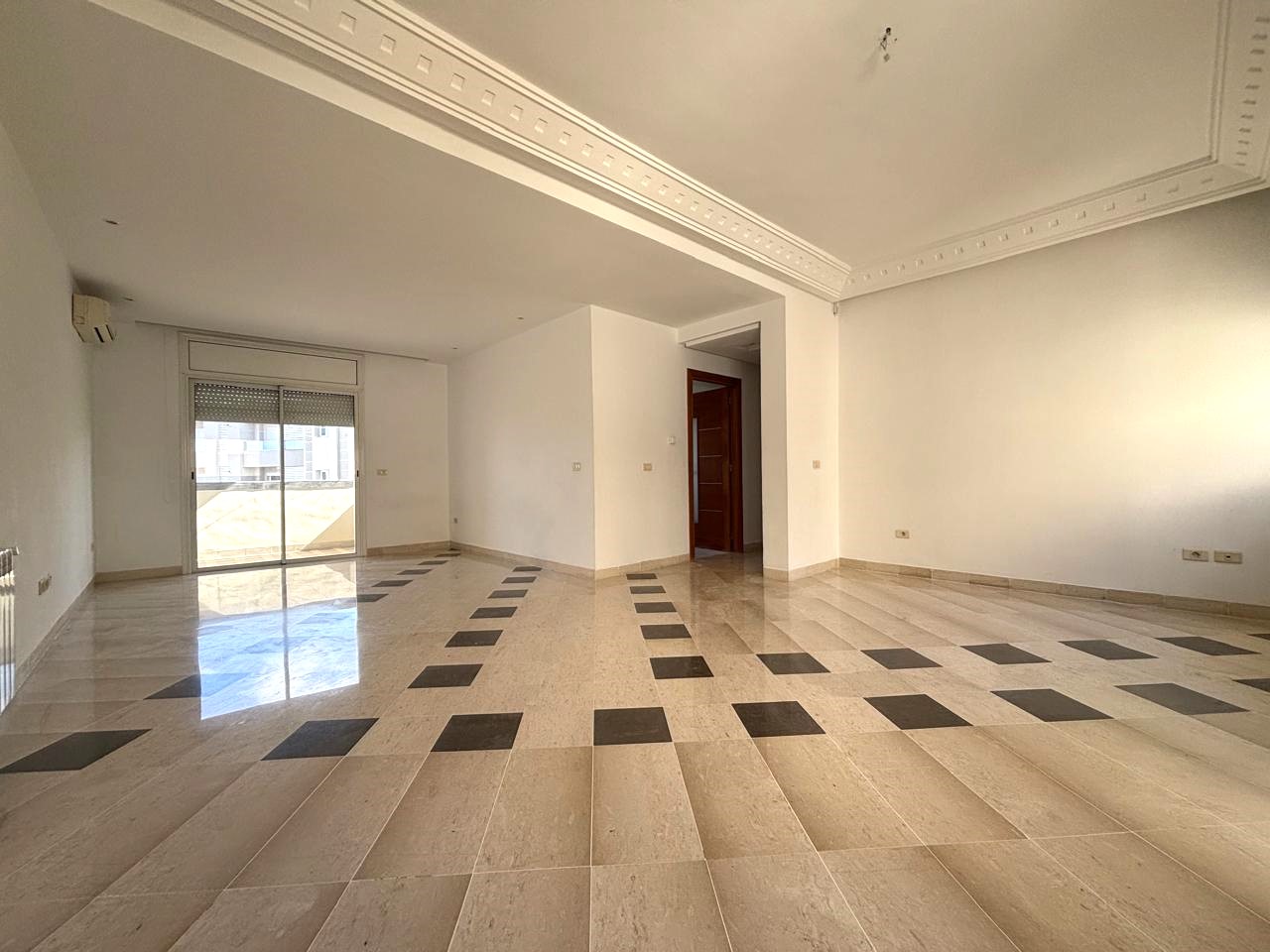Ain Zaghouan Jardins de Carthage Location Appart. 4 pices Appartement s3  aux jardins de carthage