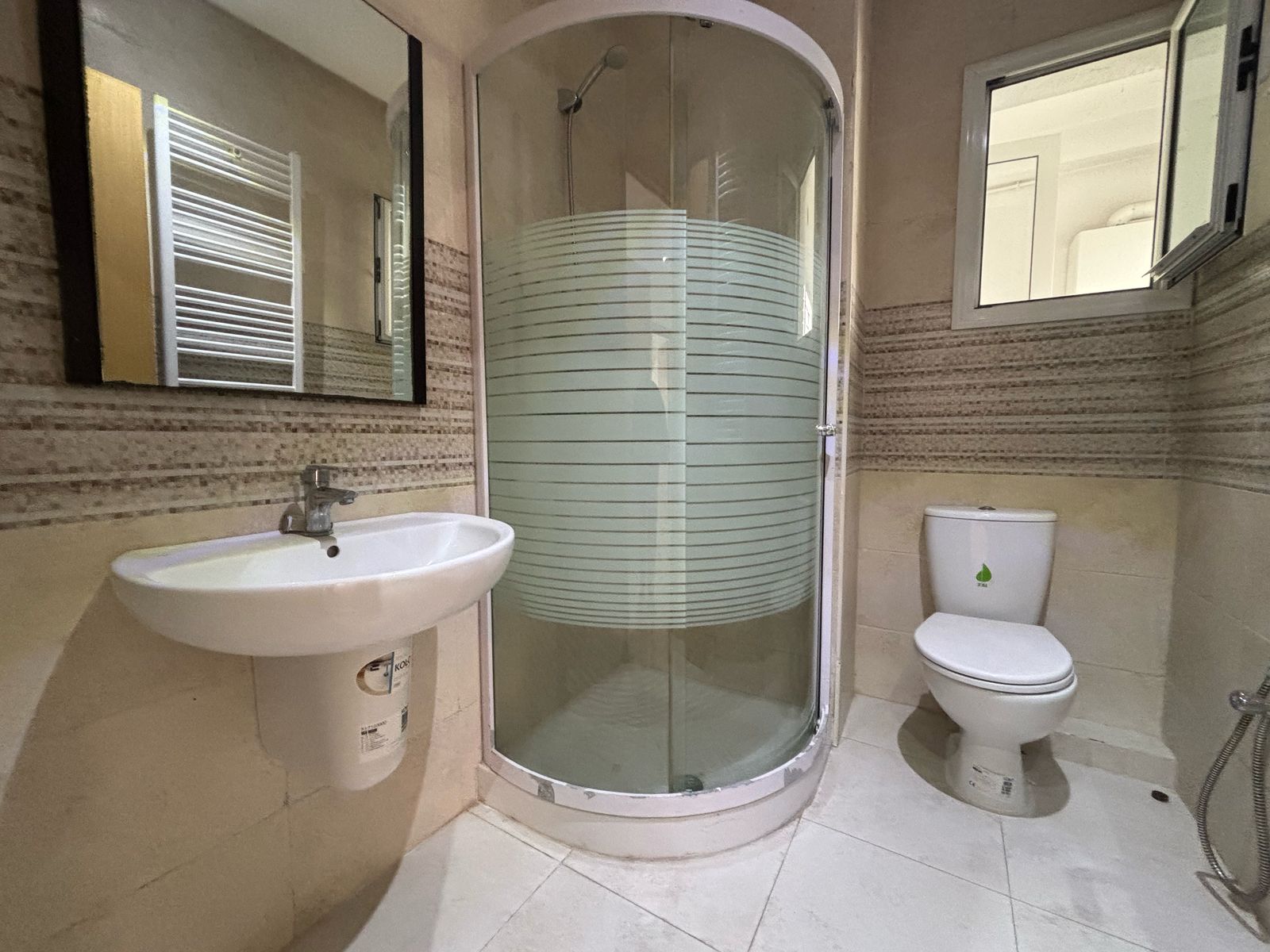 La Soukra La Soukra Vente Appart. 4 pices Appt s3  la soukra park