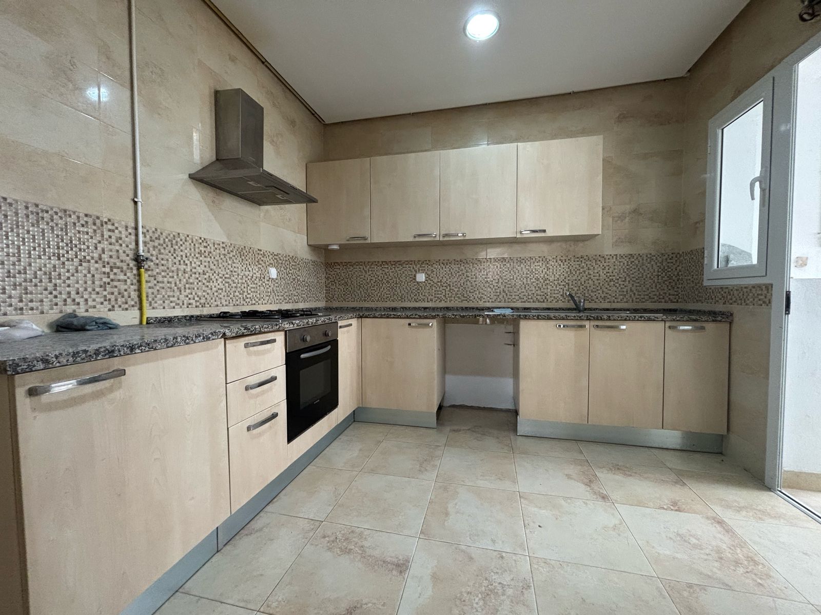 La Soukra La Soukra Vente Appart. 4 pices Appt s3  la soukra park
