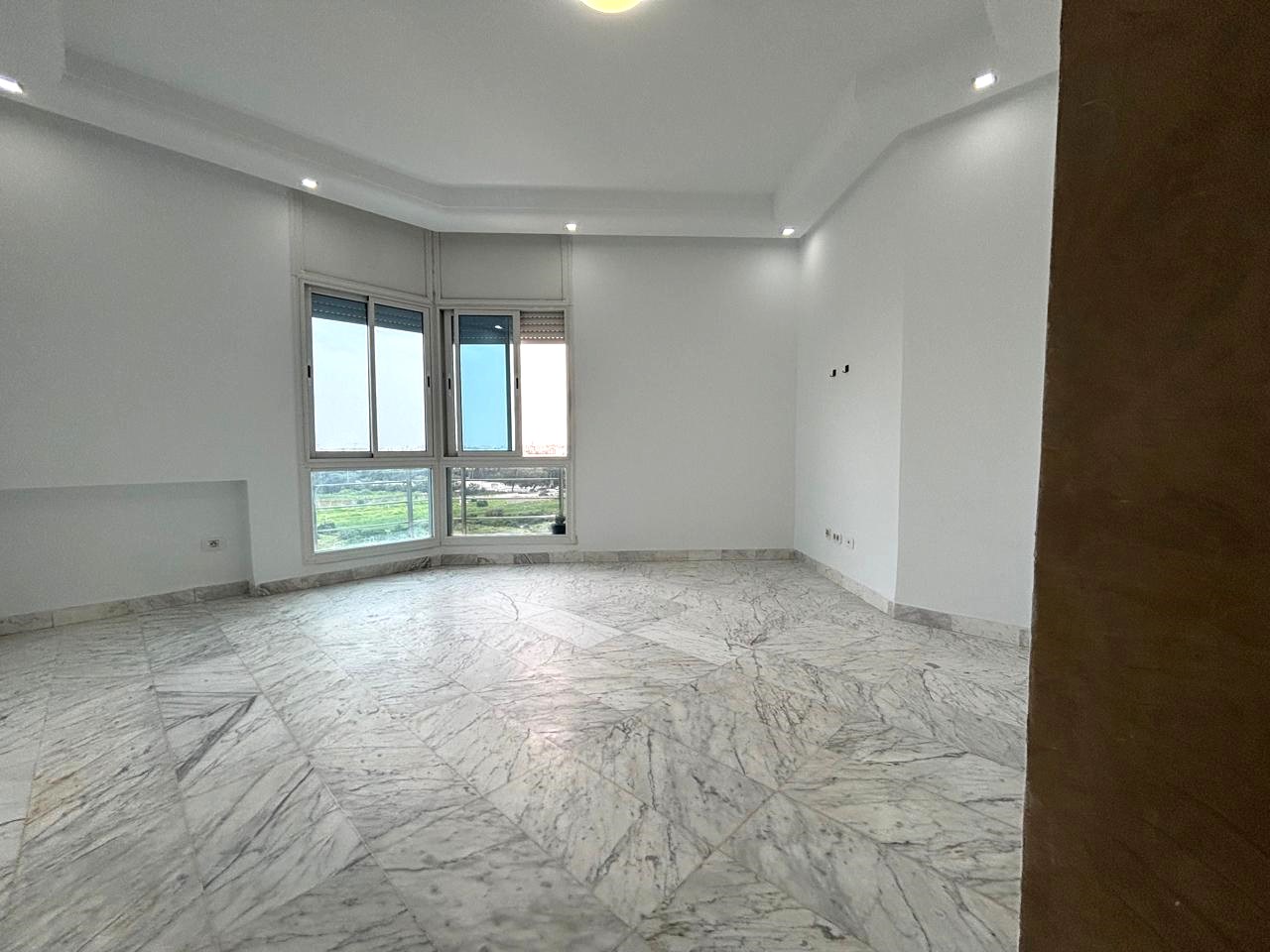 La Soukra La Soukra Location Appart. 1 pice Studio  la soukra park