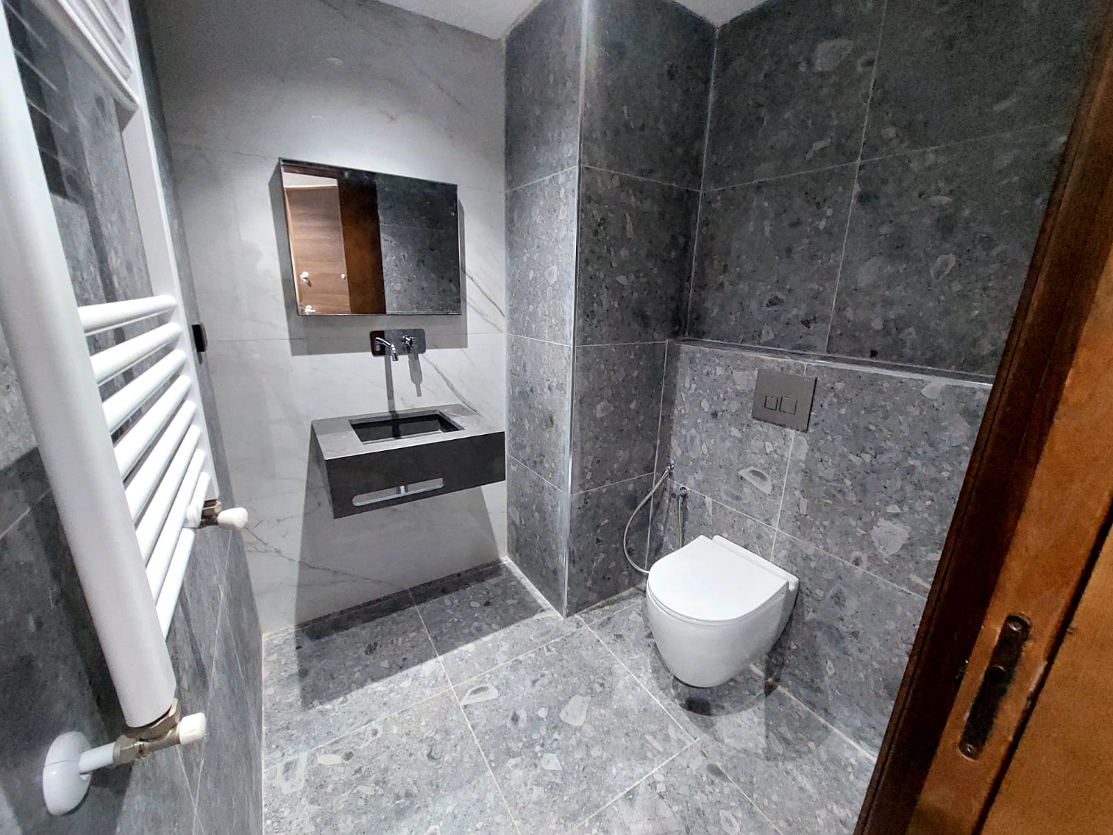 Ain Zaghouan Ain Zaghouan Location Appart. 3 pices Appartement s2  ain zaghouan nord