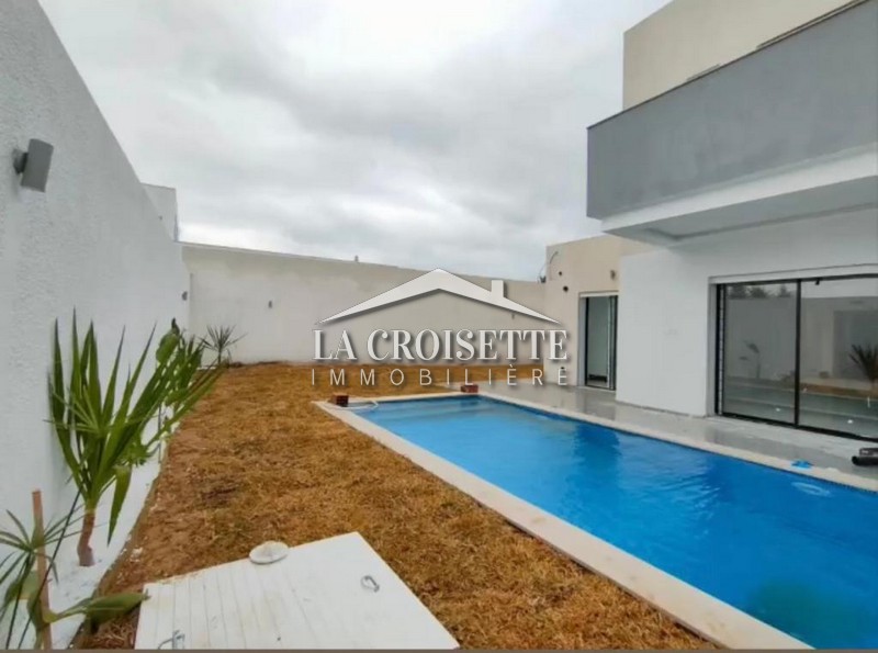 La Soukra Chotrana 3 Location Maisons Villa s4 avec piscine  la soukra mvl1311