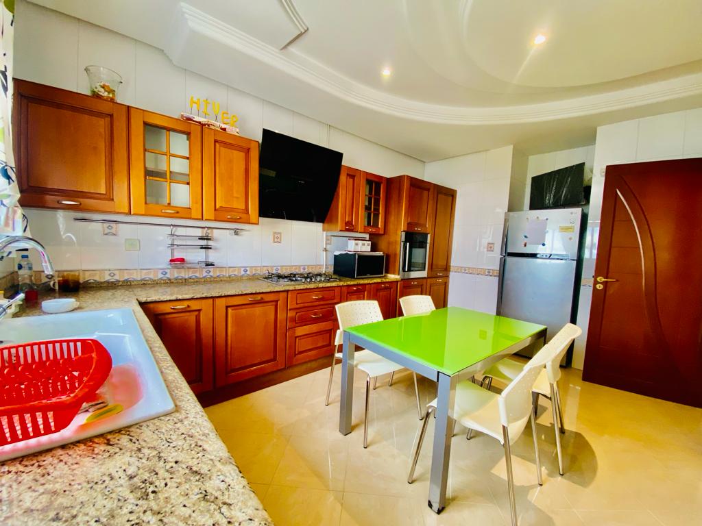 La Marsa Berge Du Lac Location Appart. 4 pices S3 meubl au berges du lac