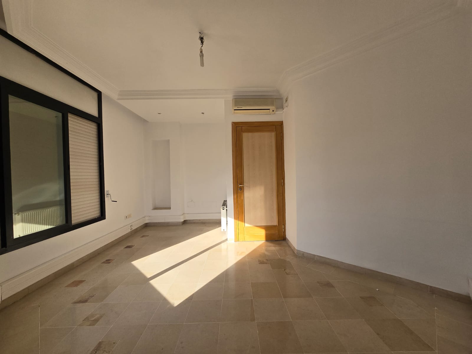 La Marsa Berge Du Lac Location Appart. 2 pices Appartement s1 pour usage bureautique