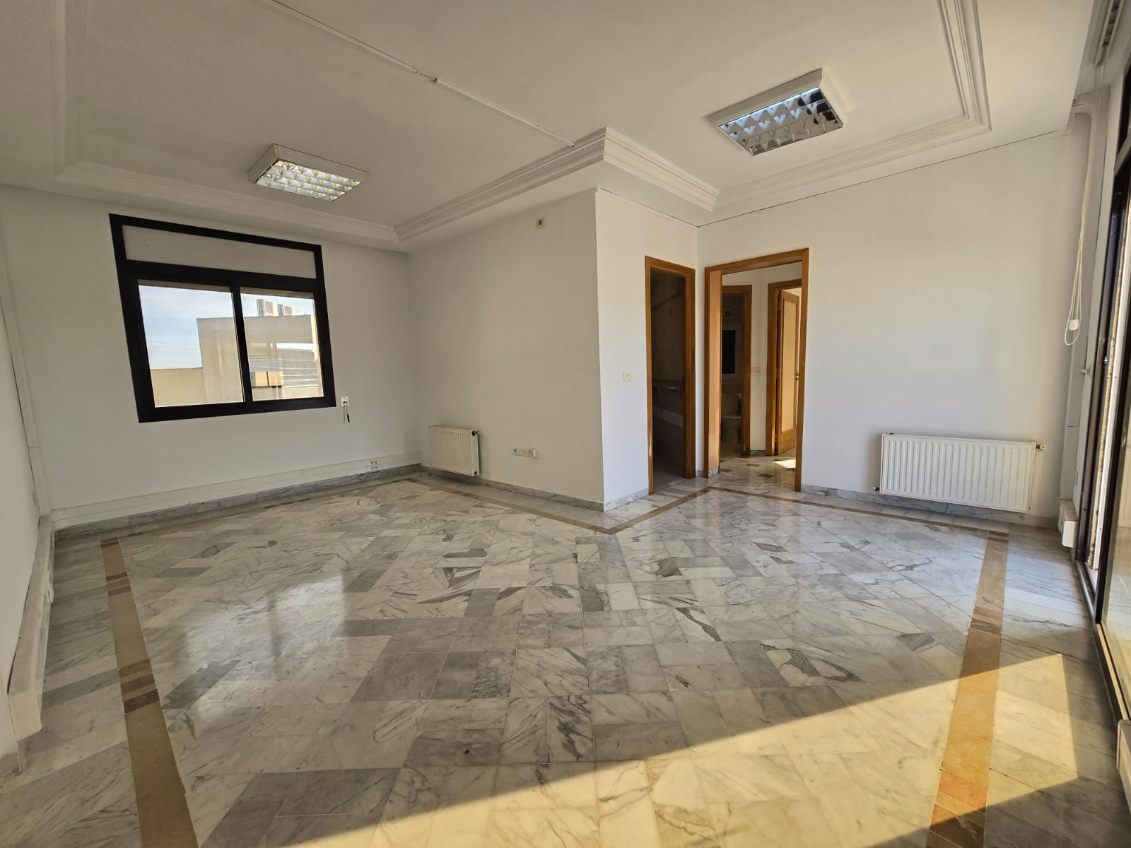 La Marsa Berge Du Lac Location Appart. 2 pices Appartement s1 pour usage bureautique
