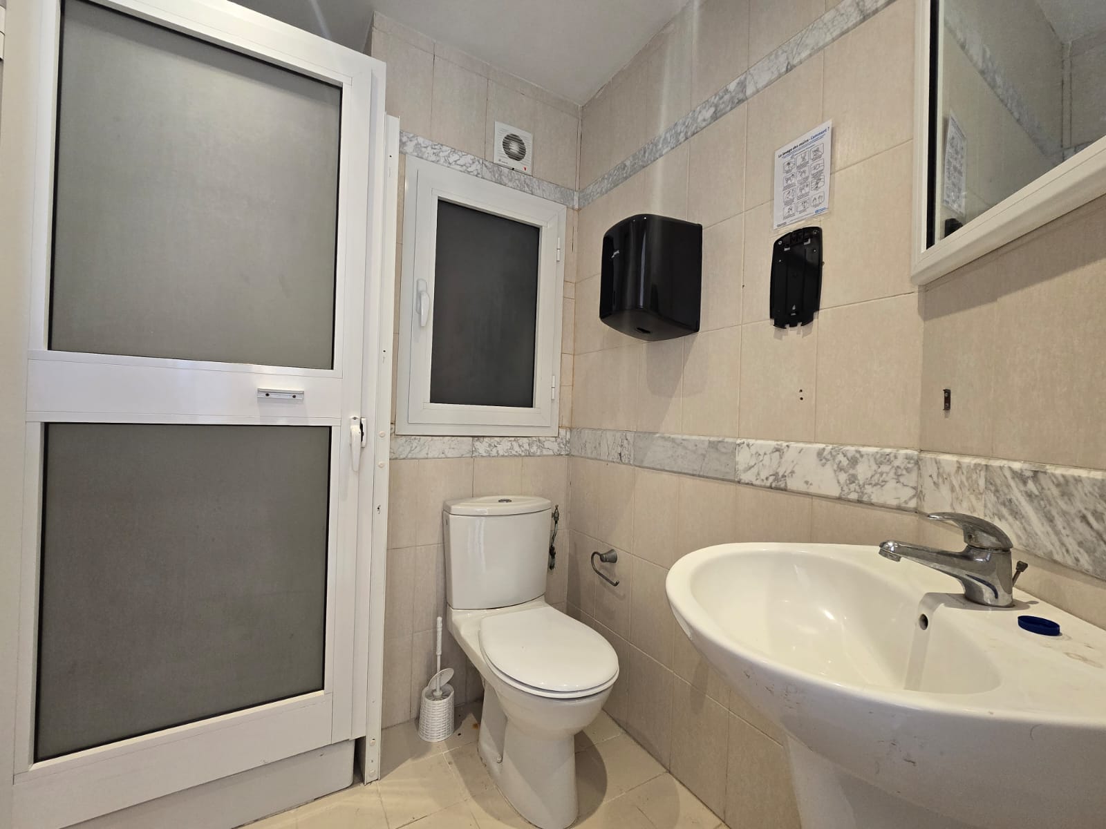 La Marsa Berge Du Lac Location Appart. 2 pices Appartement s1 pour usage bureautique