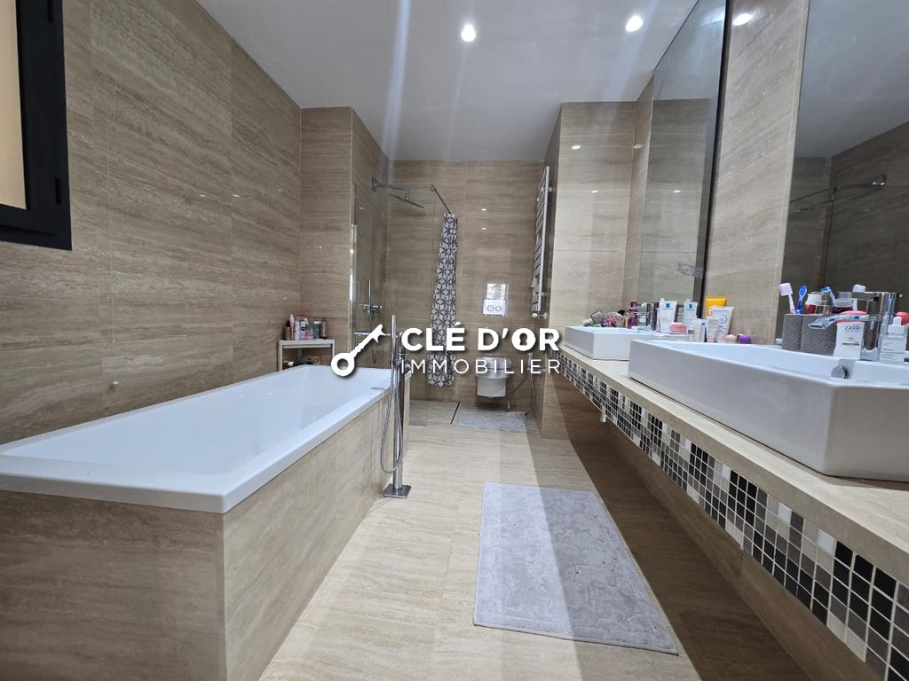 La Marsa Berge Du Lac Location Appart. 4 pices Duplex s3 avec piscine