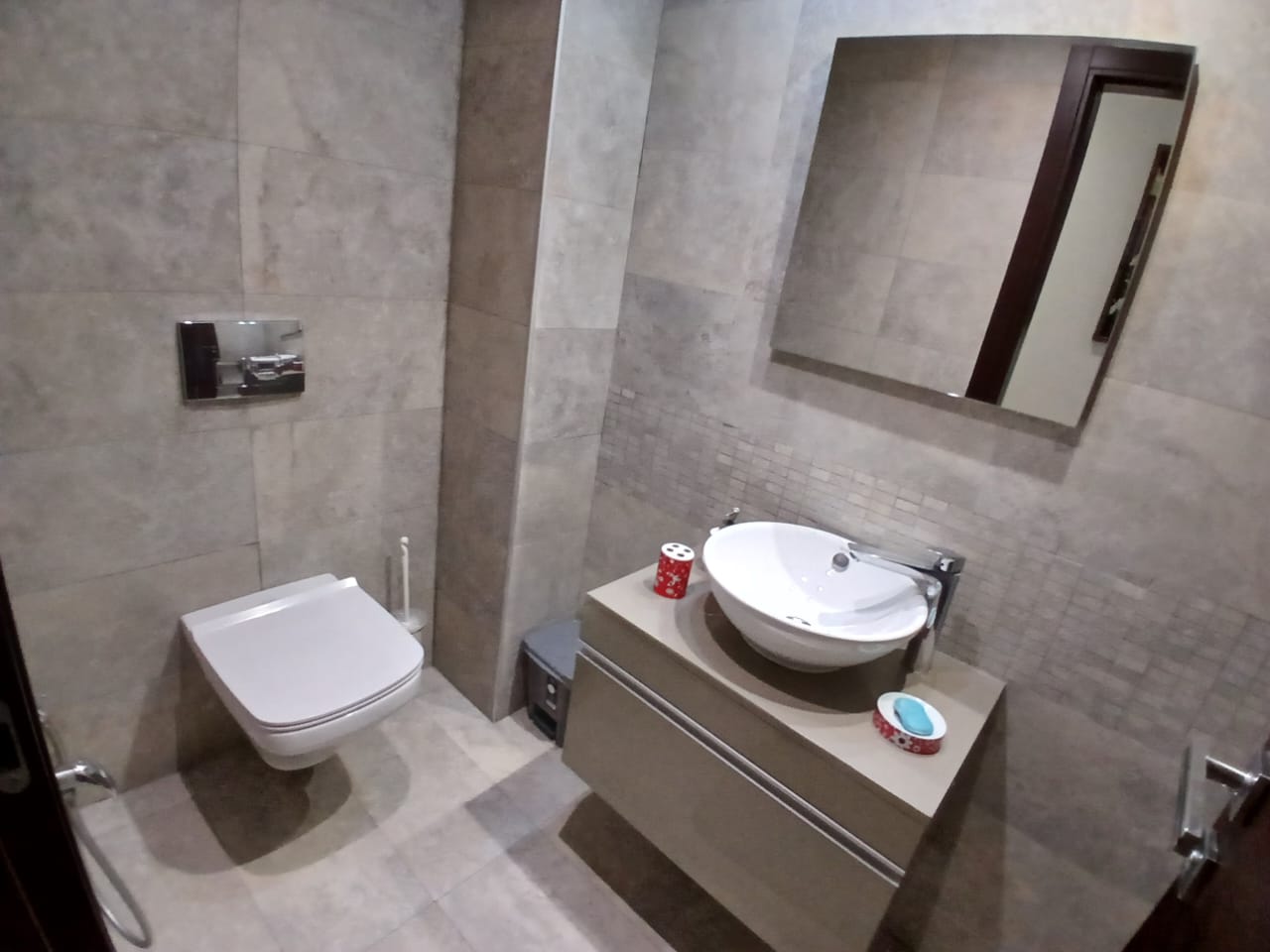 Ain Zaghouan Ain Zaghouan Location Appart. 4 pices S3 meubl  ain zaghouan nord