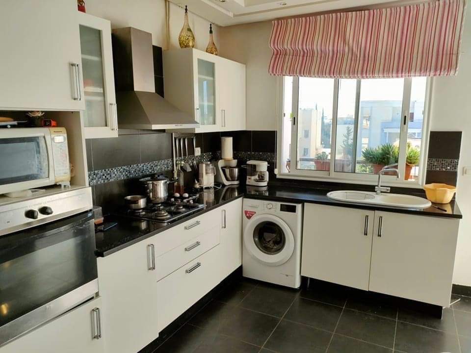 Ain Zaghouan Ain Zaghouan Location Appart. 4 pices S3 avec parking dans une residence r plus 2