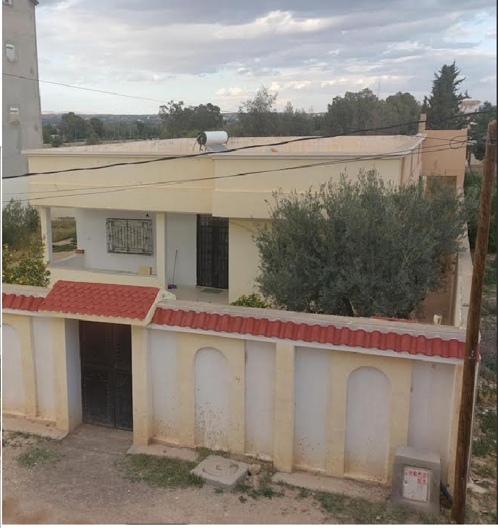 Kasserine Nord Kasserine Vente Maisons Une villa  bien situe  kasserine
