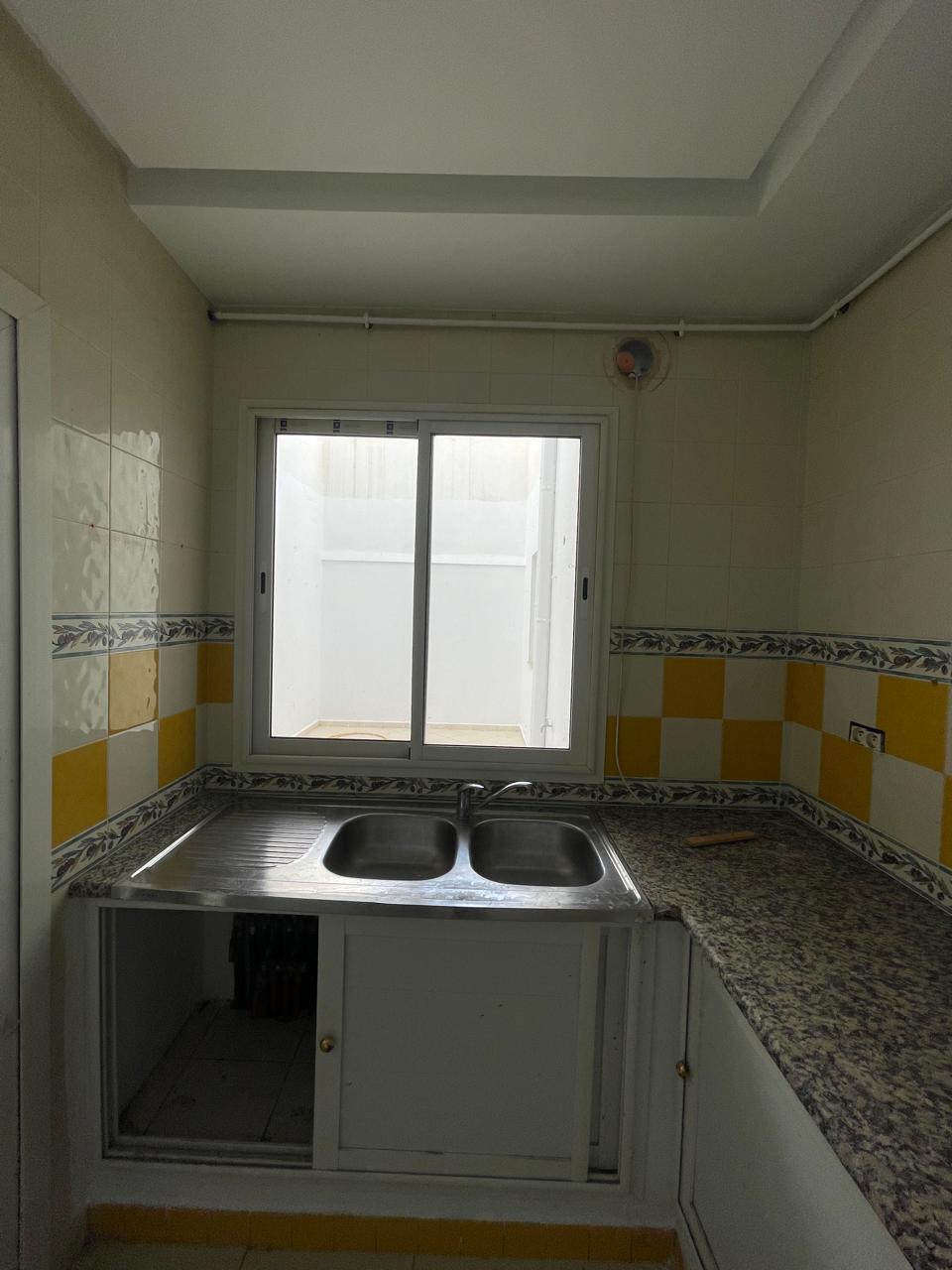 La Marsa Cite Des Juges 2 Vente Appart. 2 pices S1 au rez de chausse  la marsa