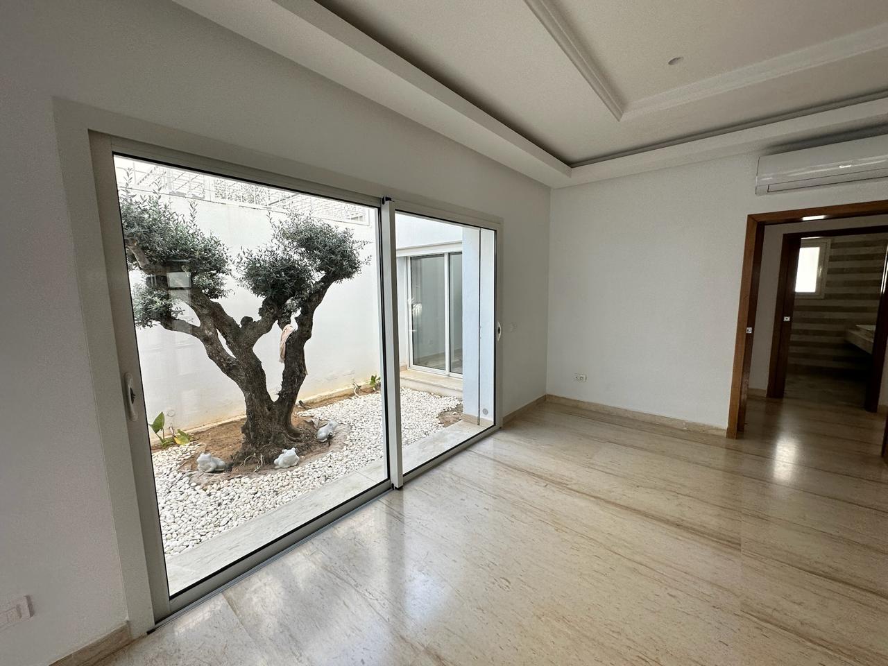 La Marsa Gammart Location Maisons Villa s5 avec piscine  gammarth