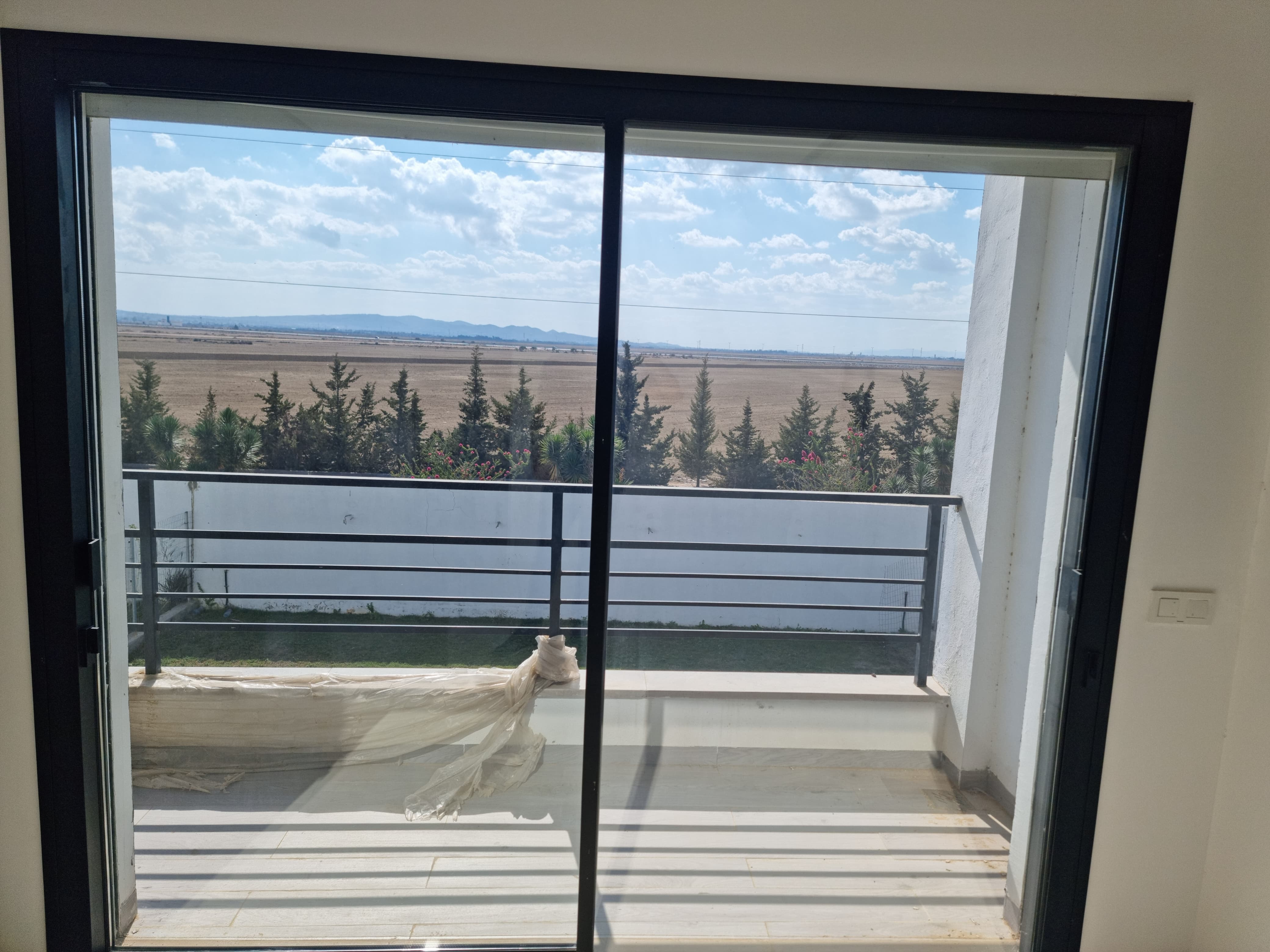 Raoued Raoued Location Maisons Villa s4 avec piscine  raoued