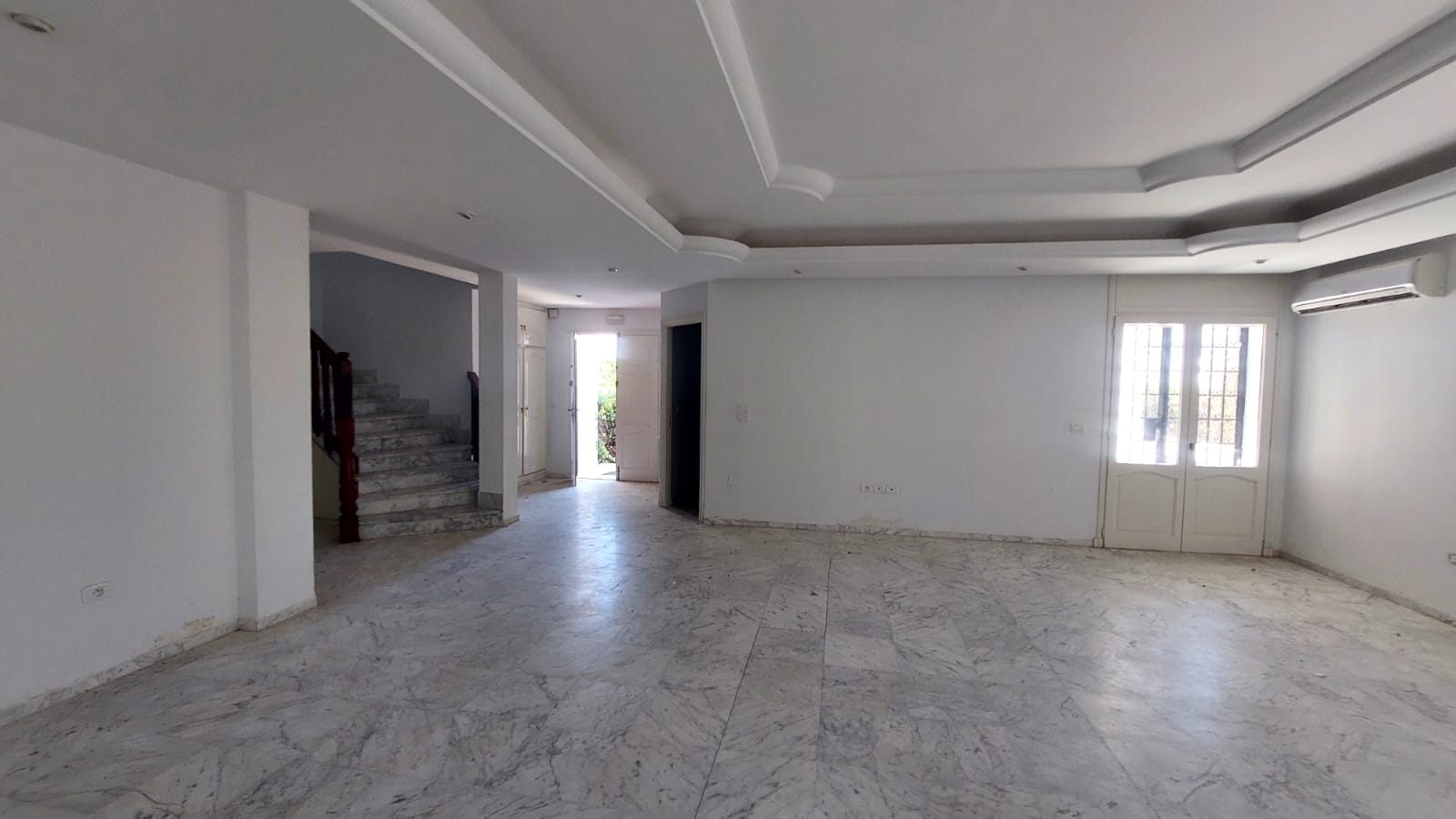 La Marsa Cite El Hana Location Maisons Villa s4 avec jardin  la marsa