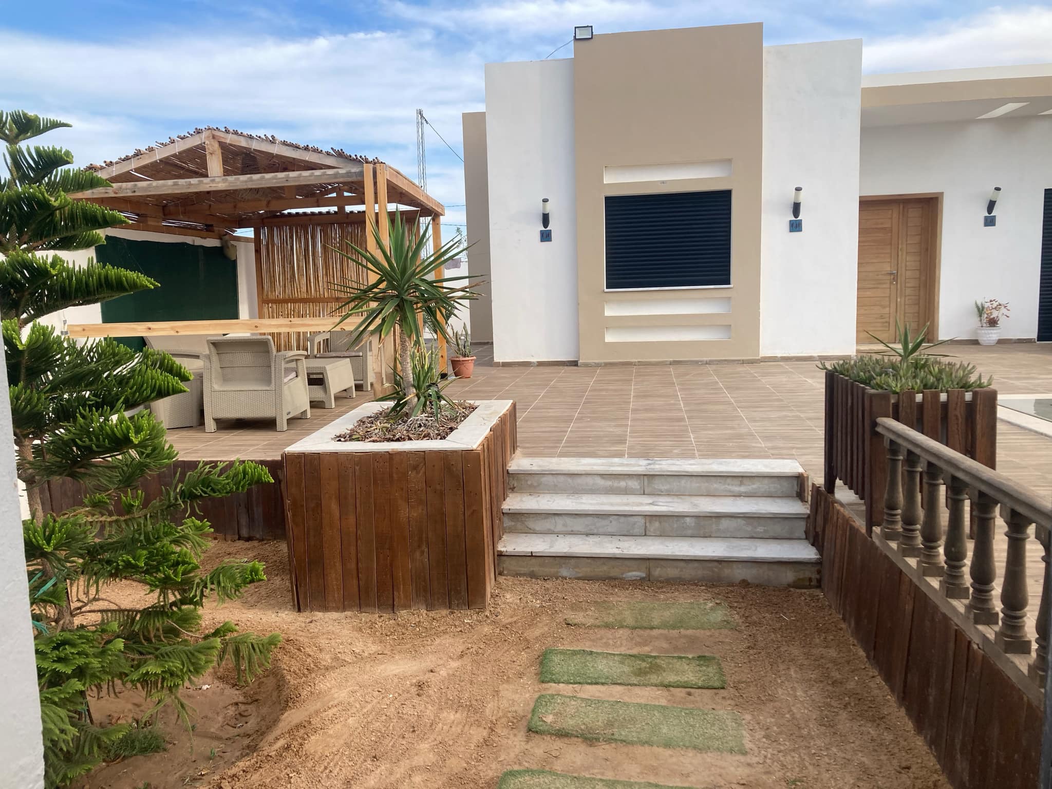 Djerba - Houmet Essouk Sidi Mehrez Location vacances Maisons Villa avec piscine la mer pied haut standing
