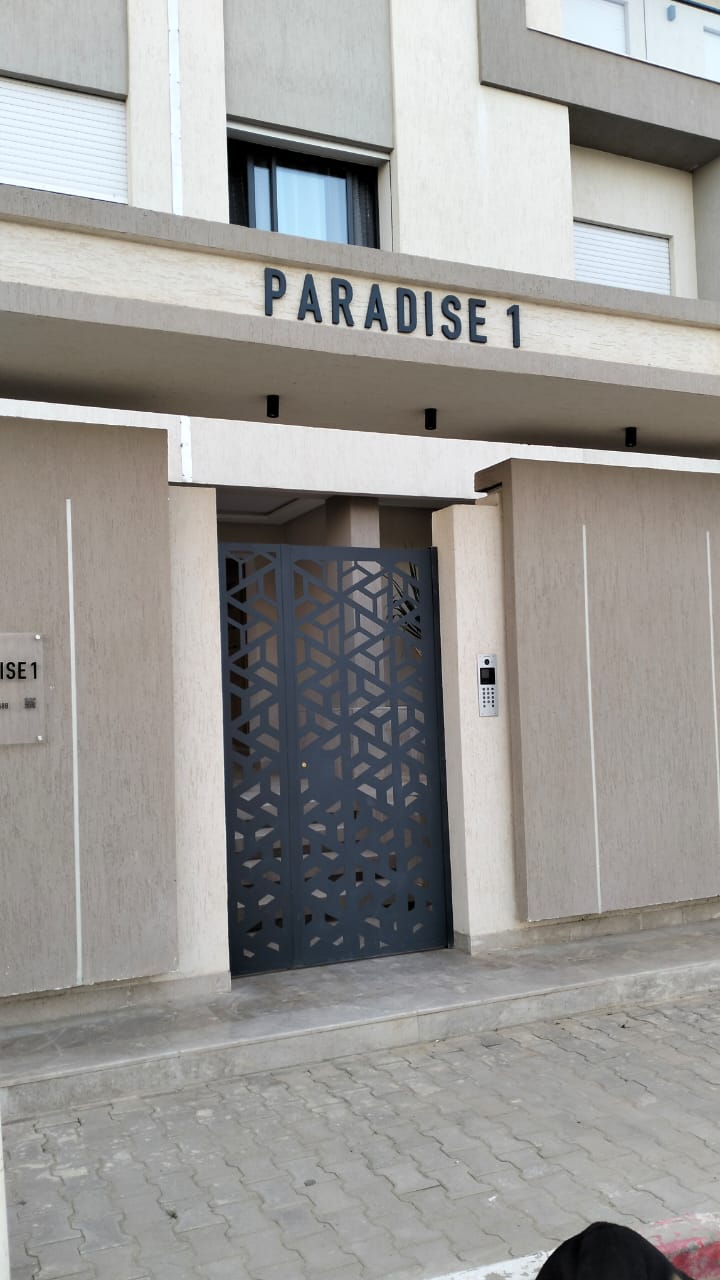 La Soukra Chotrana 2 Location Appart. 4 pices Al super appartement rdc a chotrana 2