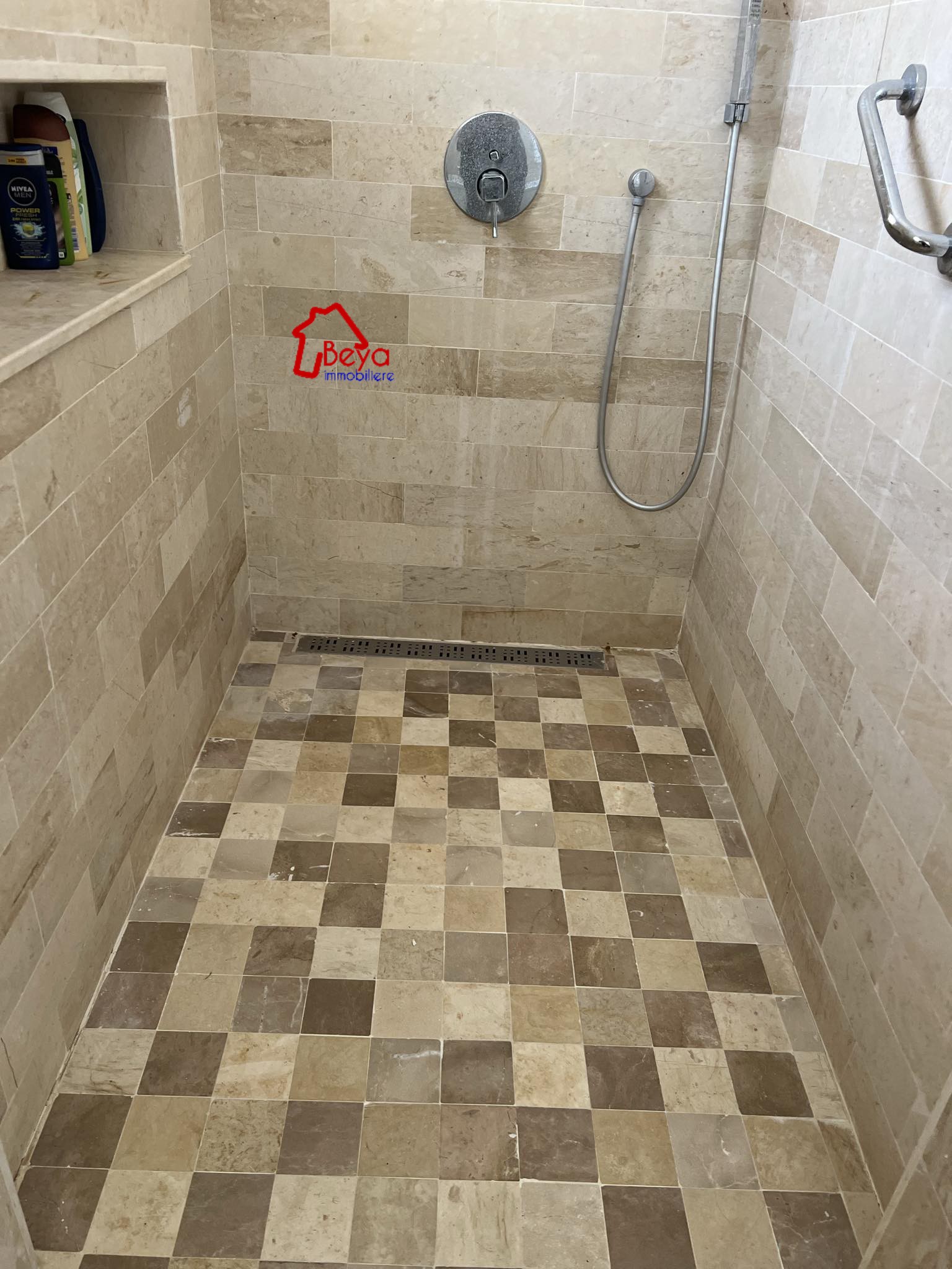 Hammamet Hammamet Vente Maisons Villa avec duplex et piscine