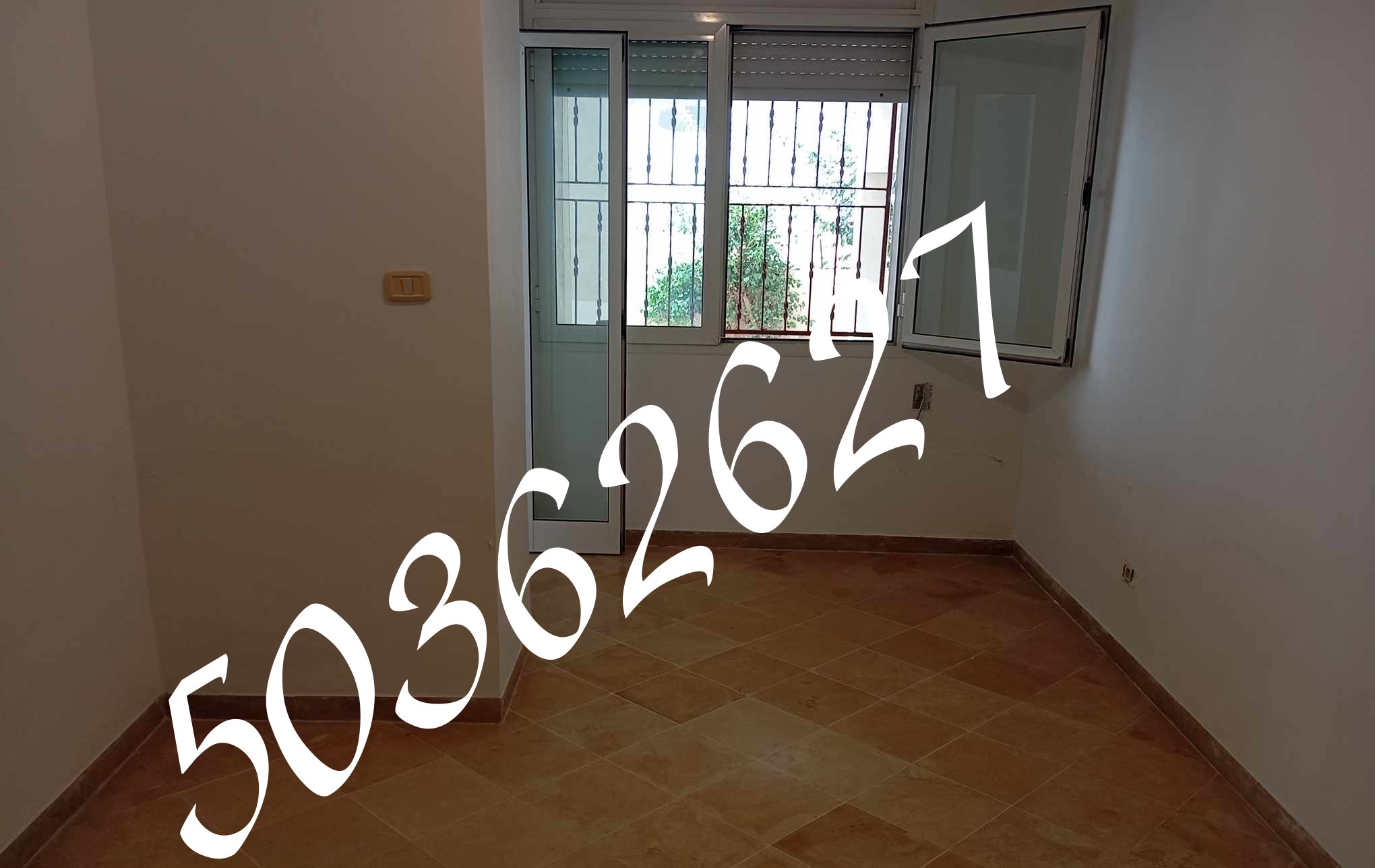 La Marsa El Aouina Vente Appart. 2 pices Appt s plus 1 au rdc  cit el wahat