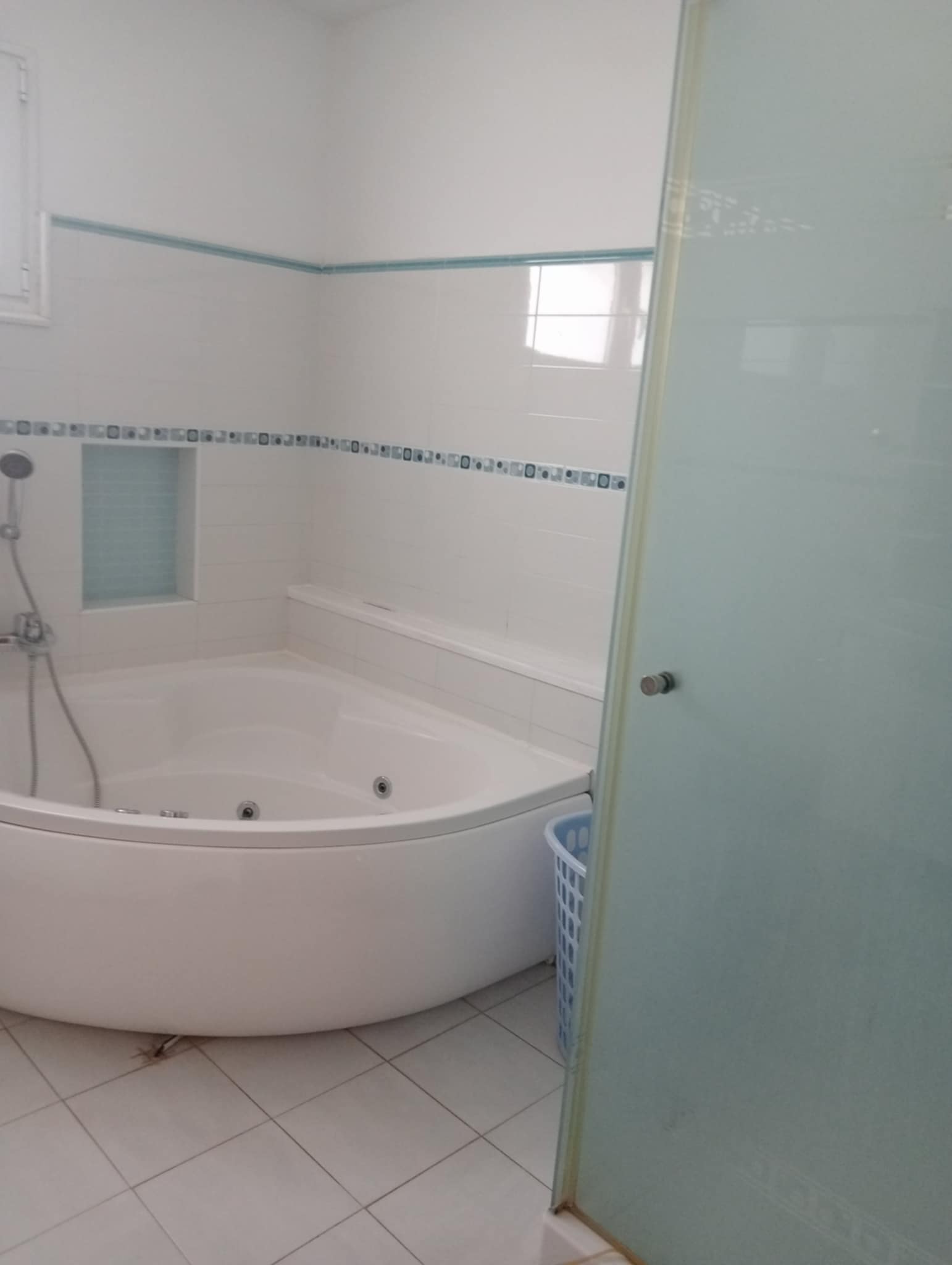 Nabeul Cite Ennacim Location Maisons Etage de villa s3 meubl a  nabeul jasmins wb4101