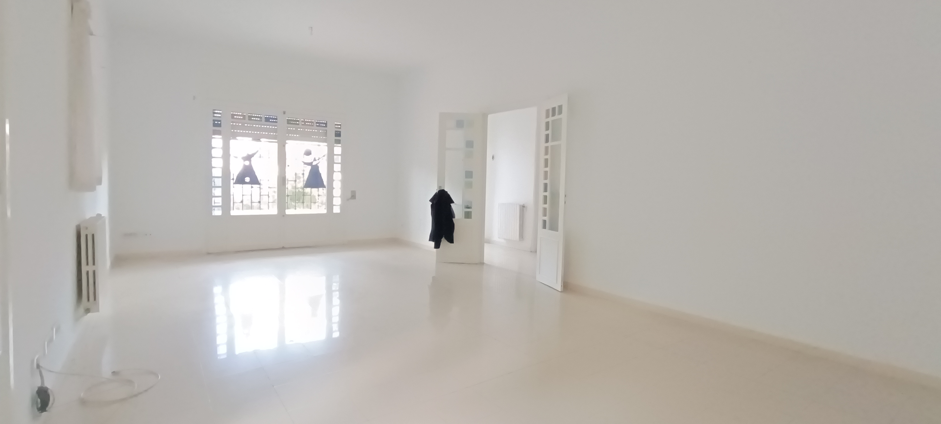 El Menzah Mutuelle Ville Location Appart. 4 pices Rdc de villa avec beau jardin