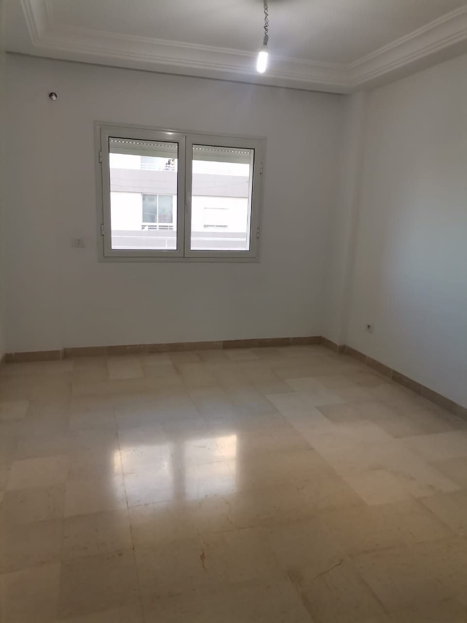 La Soukra La Soukra Location Appart. 3 pices Appartement 3pieces avec place parking au sous sol