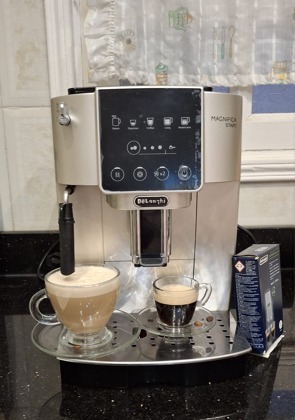 El Mourouj El Mourouj Cafetire & expresso Autre Delonghi machnie  caf
