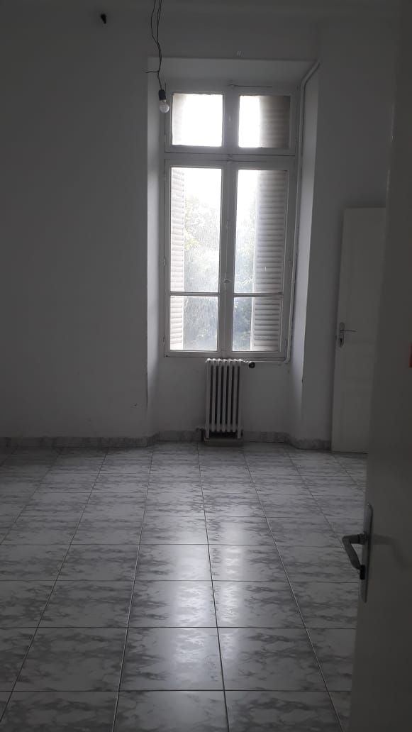 Bab Bhar Bab Bhar Location Autre Spacieux appart a usage bureautique