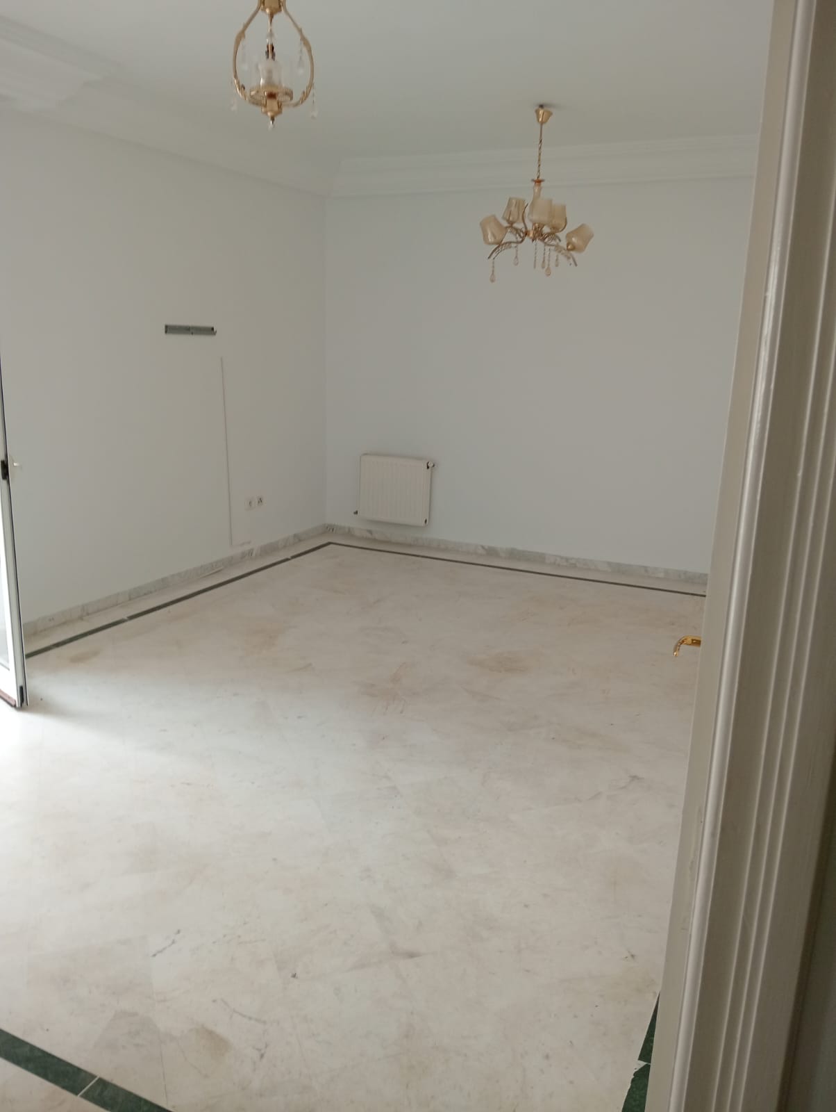 La Marsa El Aouina Vente Appart. 2 pices S2 cite el wahat l'aouinatunis