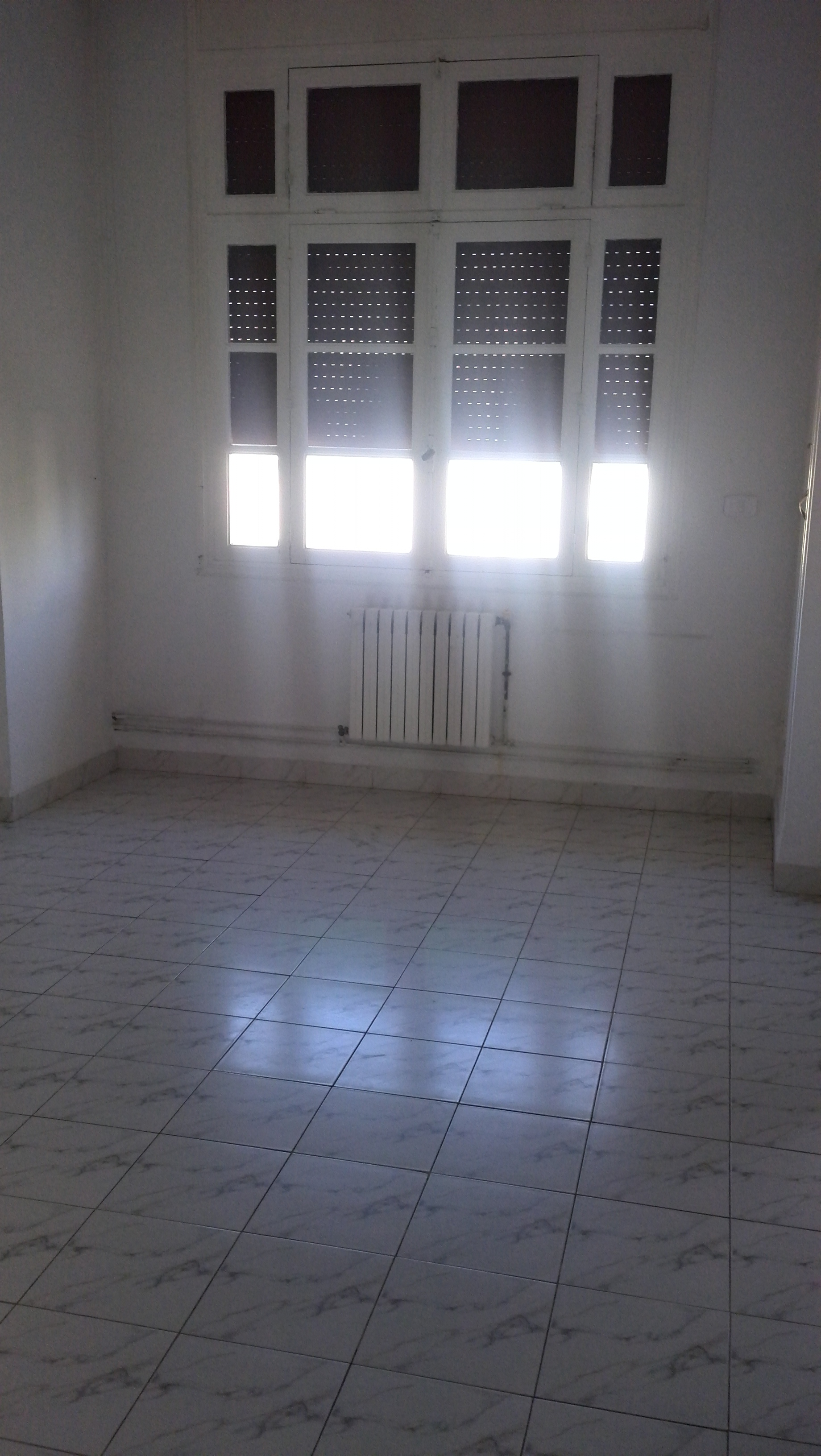 El Menzah El Menzah 1 Location Appart. 3 pices Super appt renove s2 cite mahrajene manzah 1