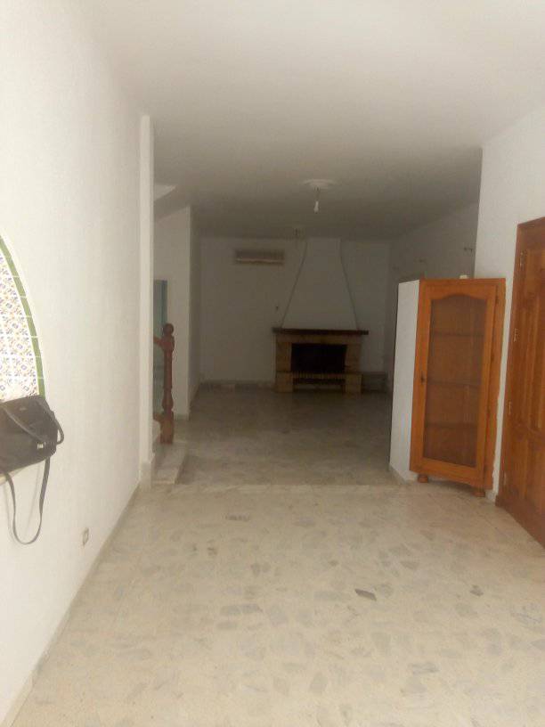 Carthage Cartage Byrsa Location Maisons Villa indpendante s4 avec jardin a carthage byrsa