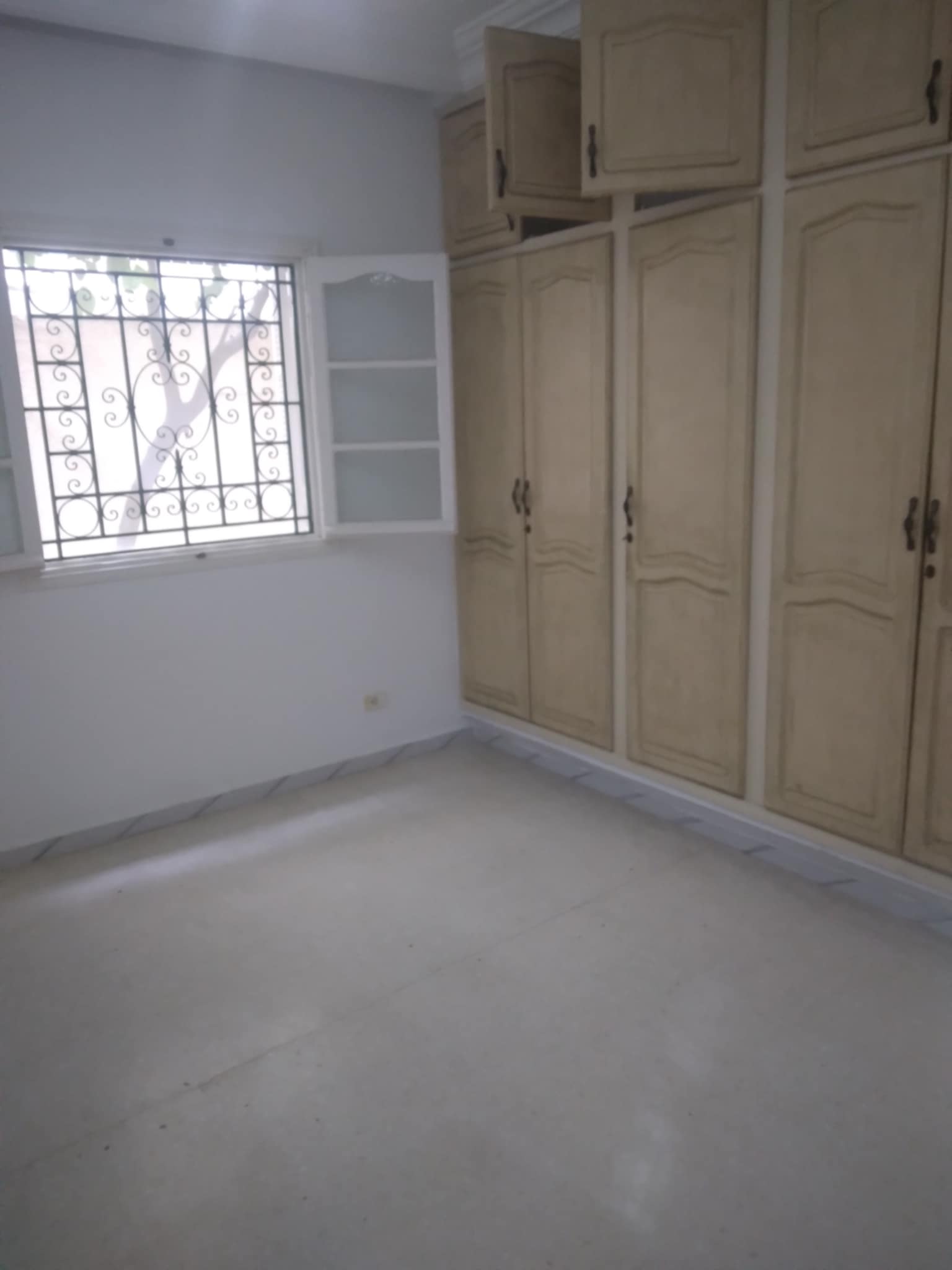 Carthage El Yasmina Location Appart. 3 pices Rez de chaussee s2 tres propre carthage yassmina