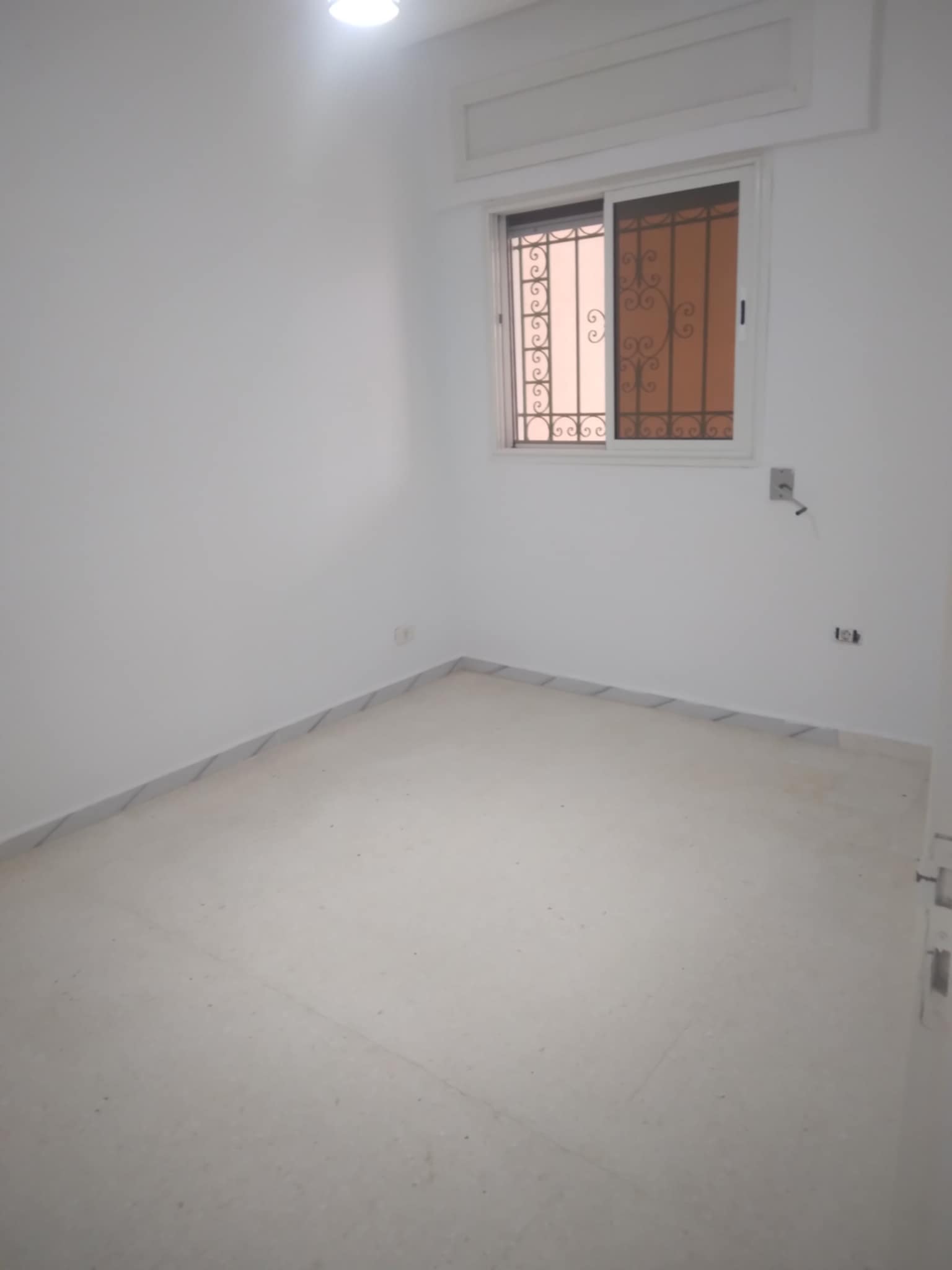 Carthage El Yasmina Location Appart. 3 pices Rez de chaussee s2 tres propre carthage yassmina