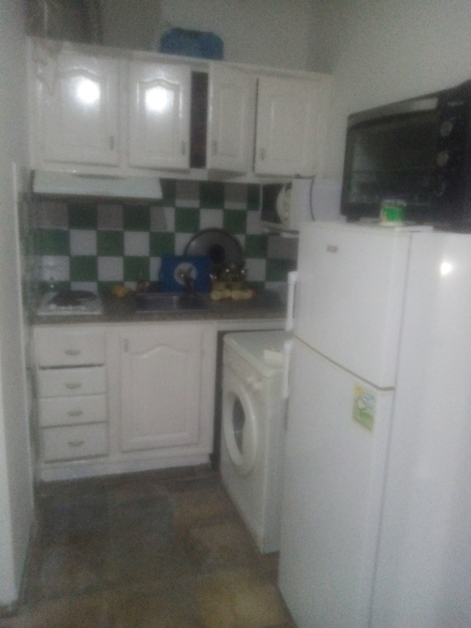 Bab Bhar Republique Location Appart. 2 pices S1 meuble avec wifi pres rue palestine lafayet