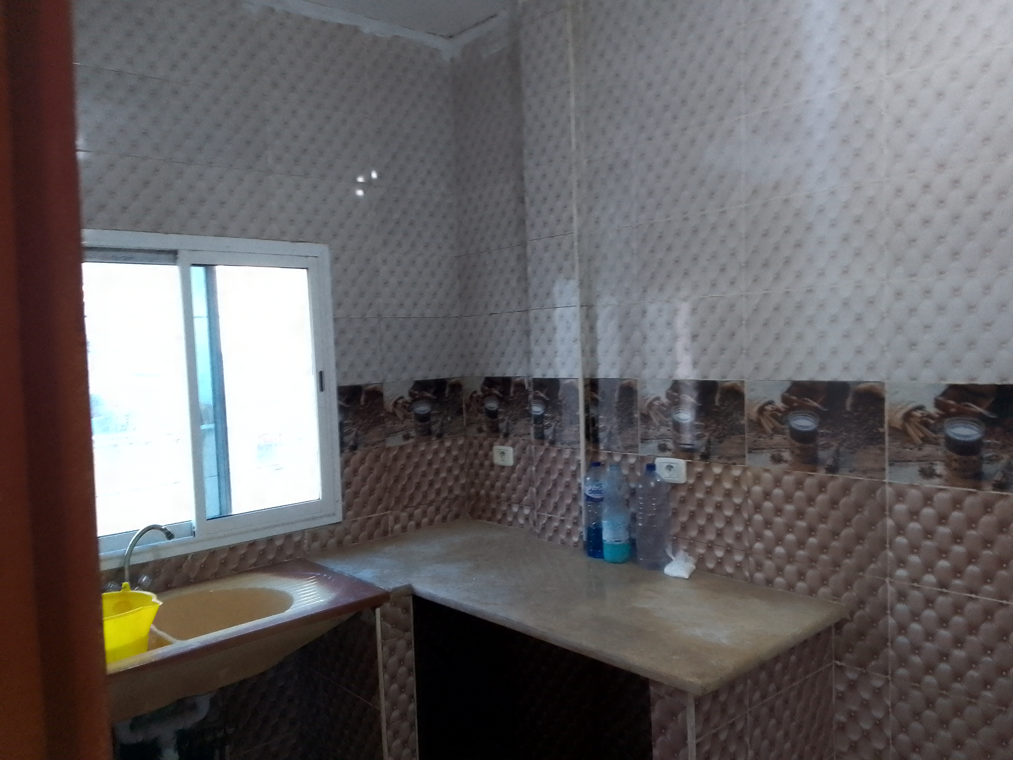 La Marsa Cite Bhar Lazreg Location Appart. 2 pices Appt salon cuisine wc et 2 chambres tage 1