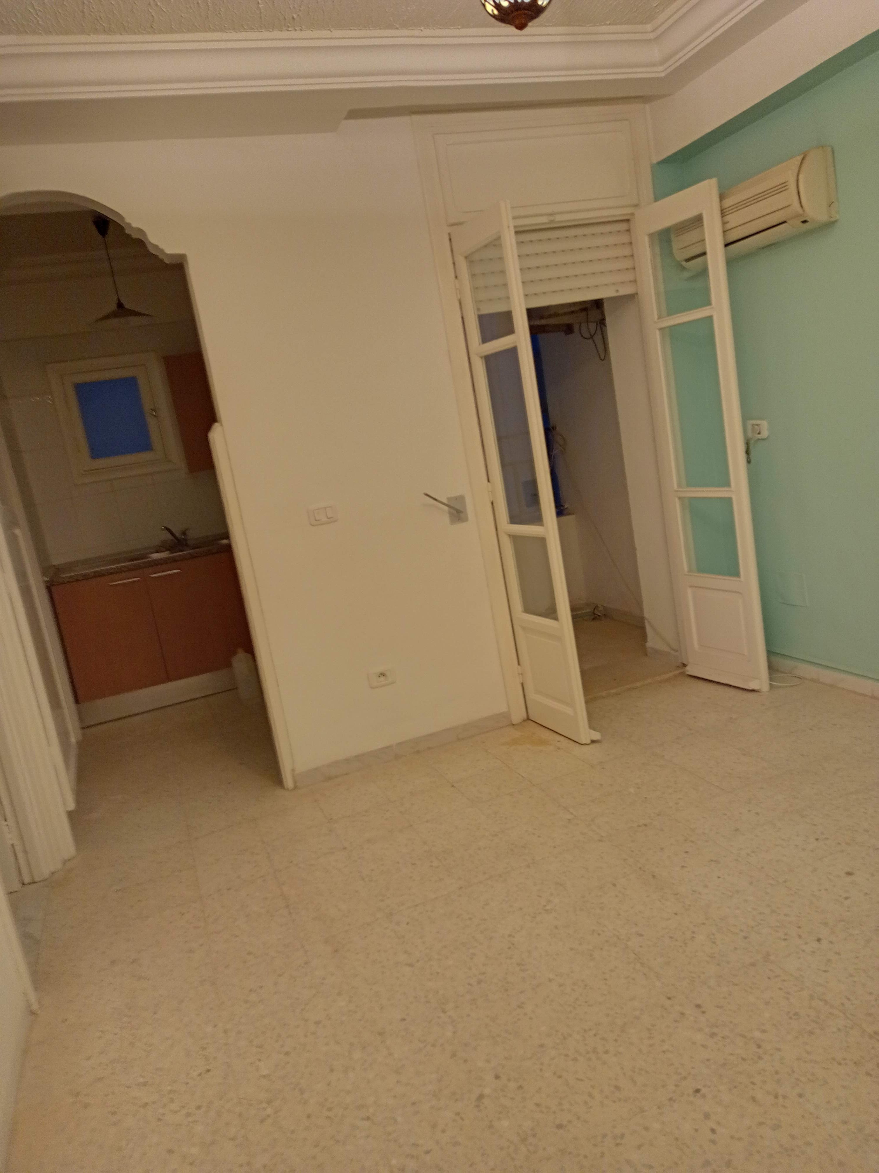 El Hrairia El Hrairia Location Appart. 1 pice Apt s plus 1 diar bn mahmoud 1er etage elagba