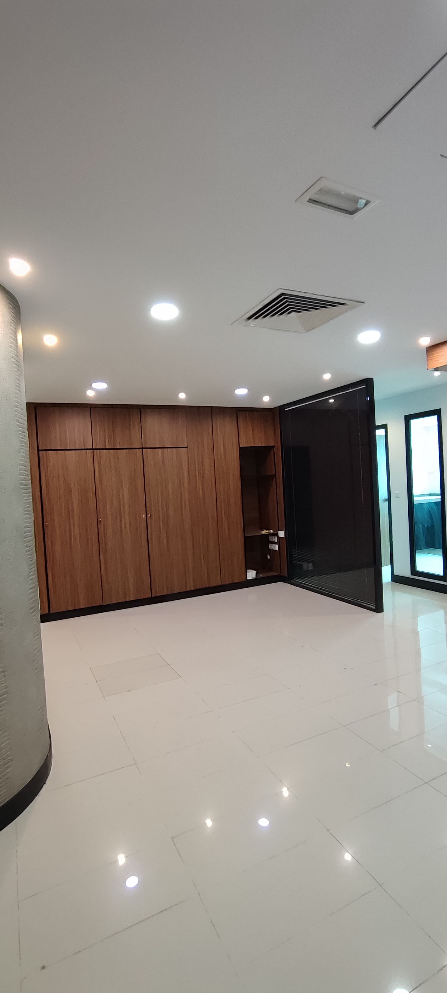 El Kram Le Kram Bureaux & Commerces Bureau H5 zone industrielle khaireddine kram