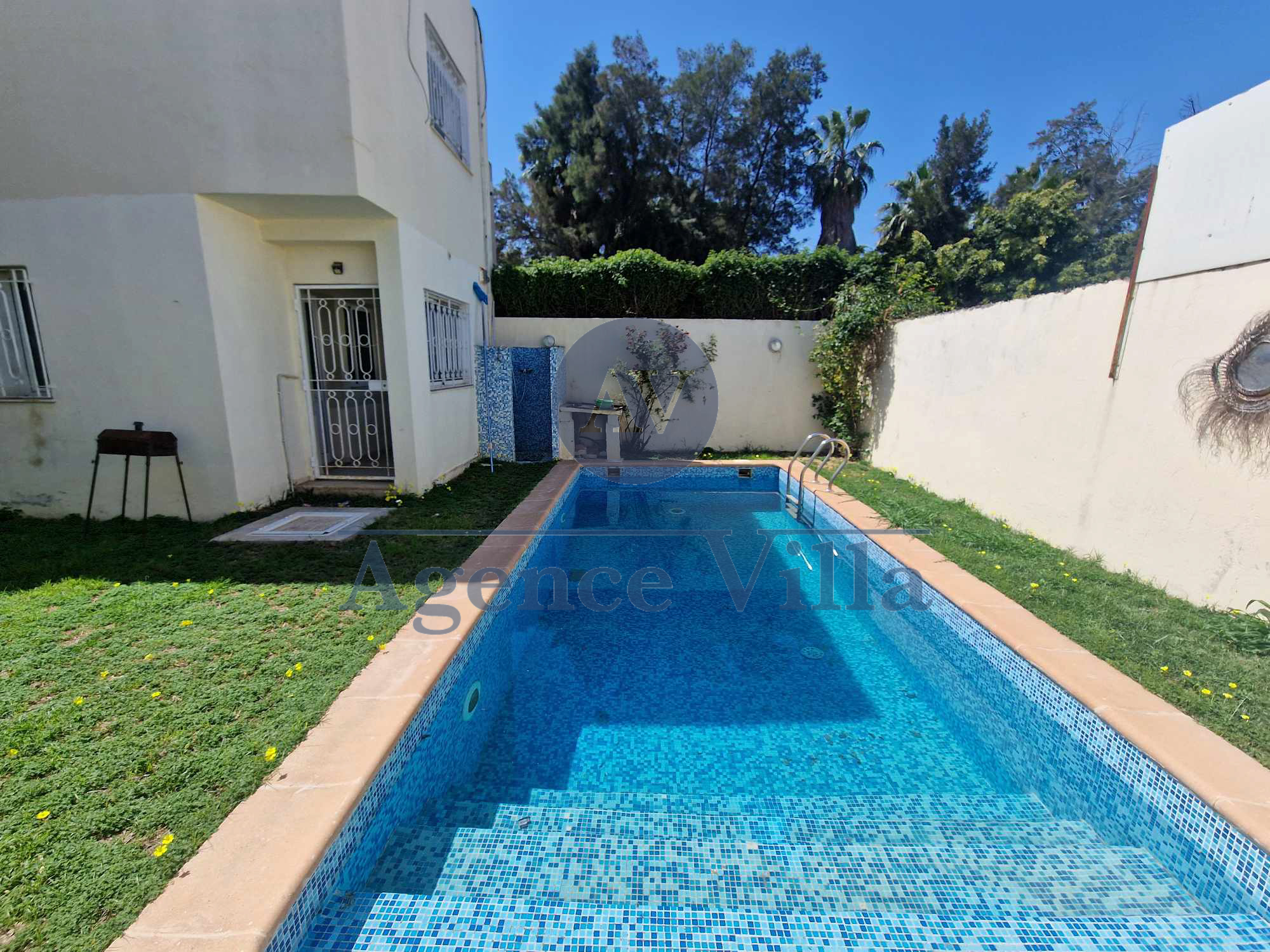 La Soukra La Soukra Vente Duplex Un duplex s4  la soukra avec piscine